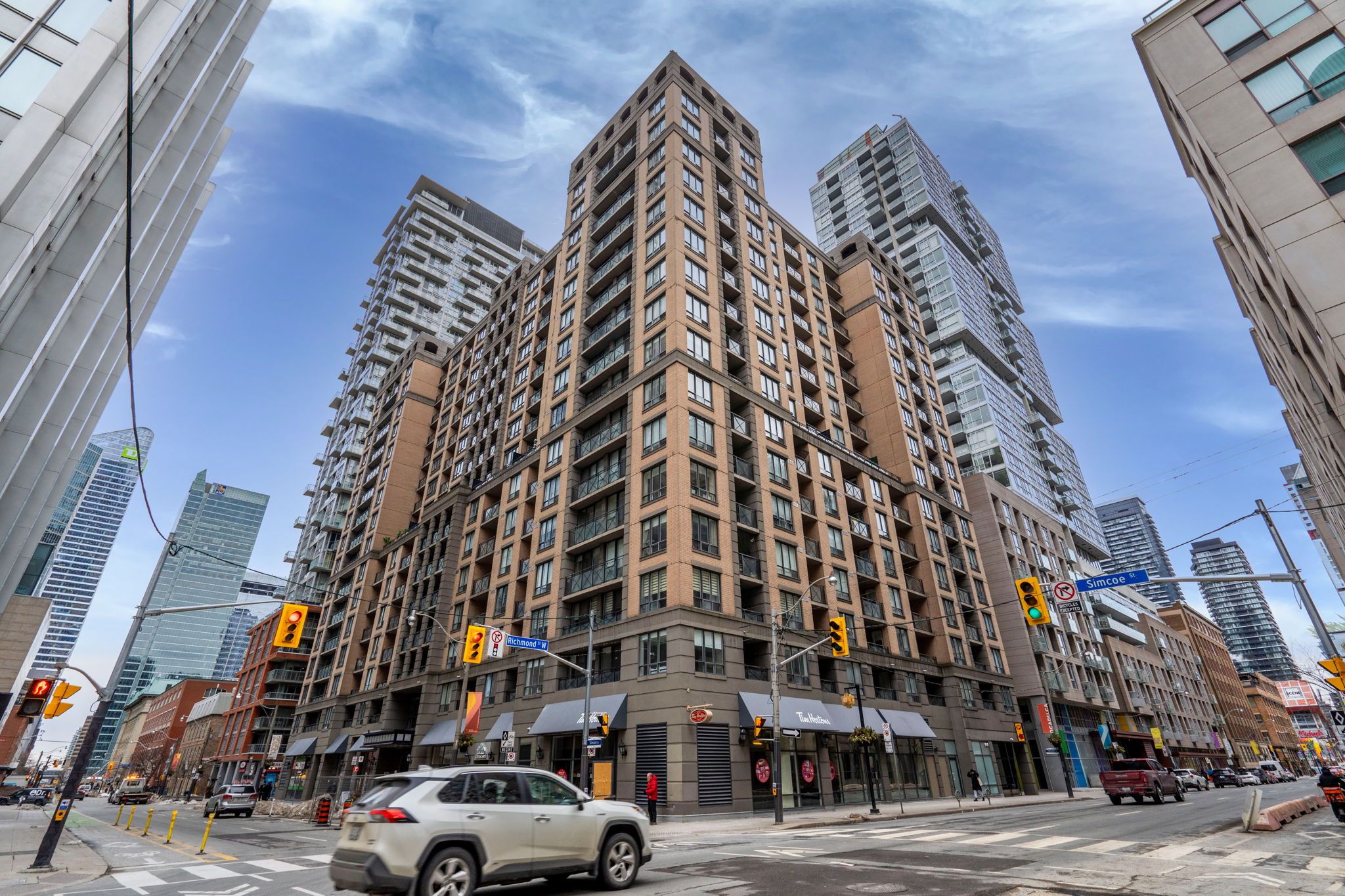 140 Simcoe Street 1412