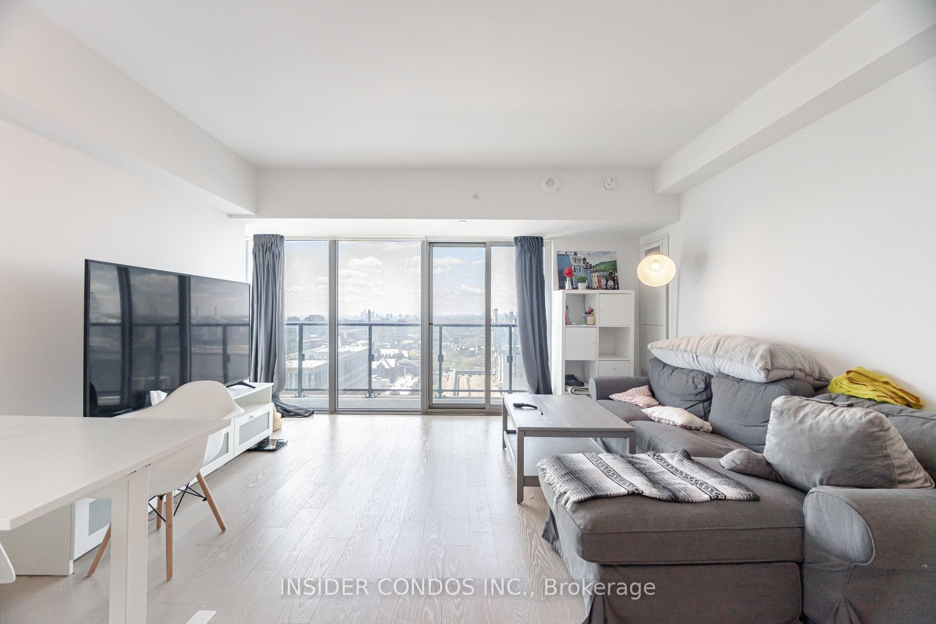 2 Bedrooms Condo at 955 Bay, Toronto For sale