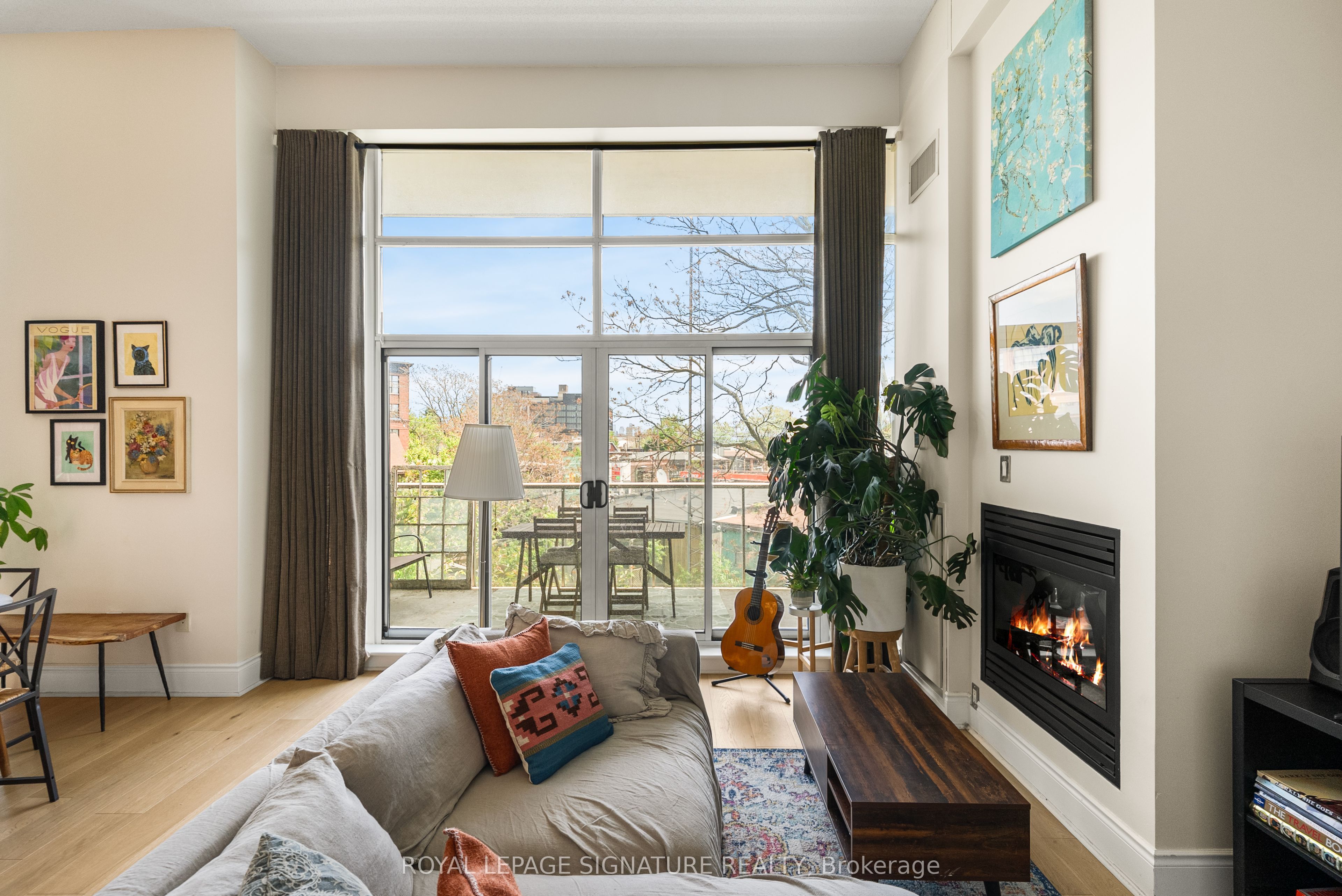 437 Roncesvalles Avenue, #423