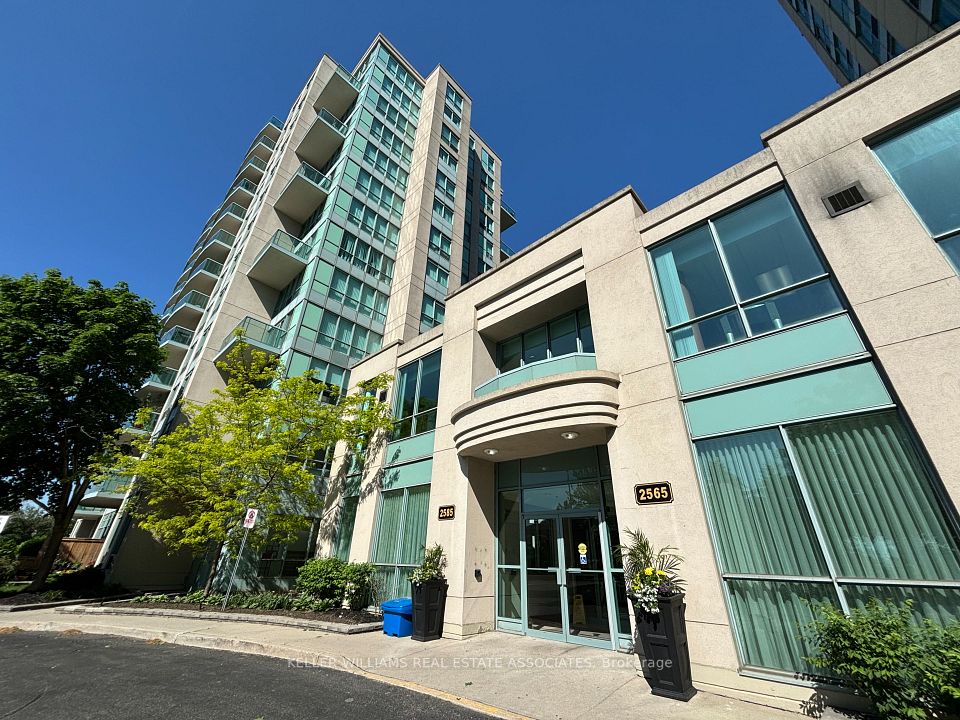 2585 Erin Centre