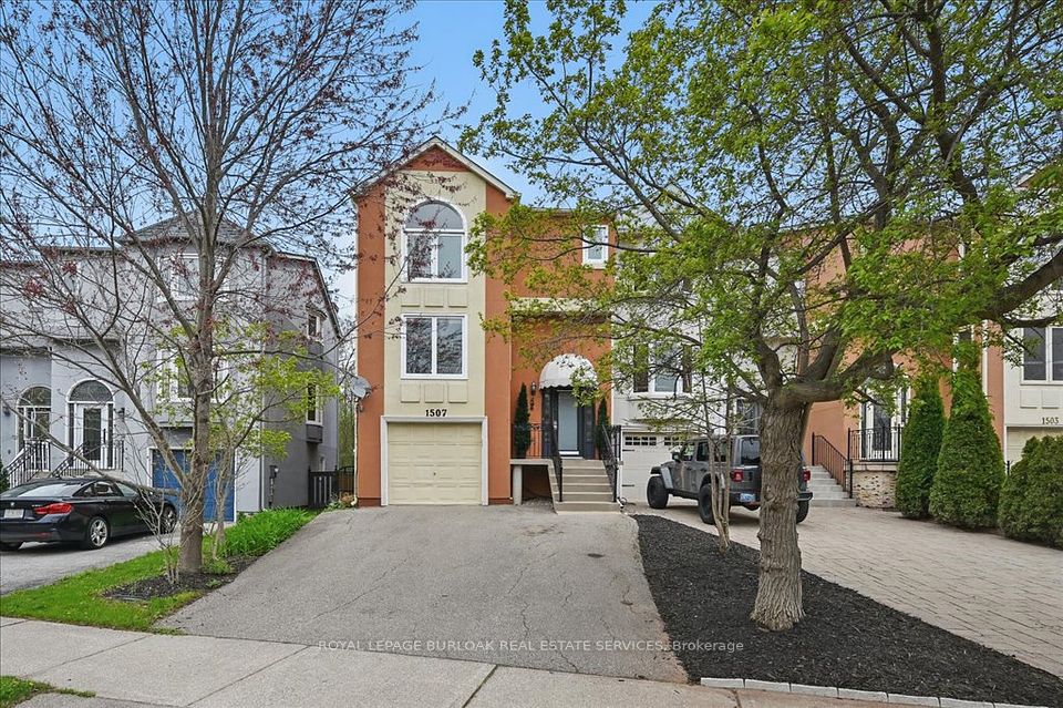 1507 Litchfield