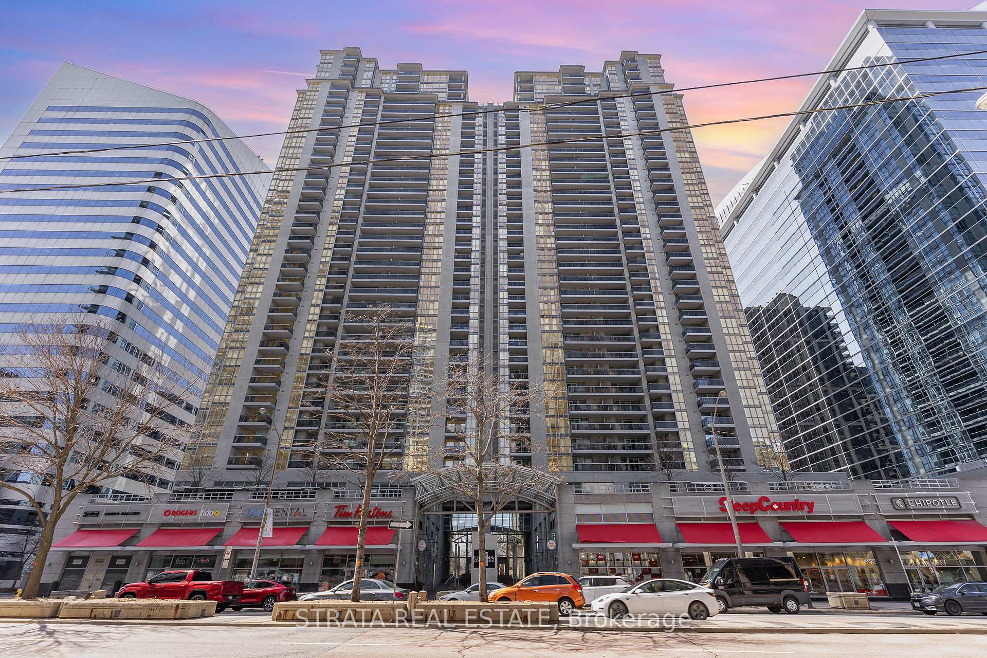 3 Bedrooms Condo at 4978 Yonge, Toronto For sale