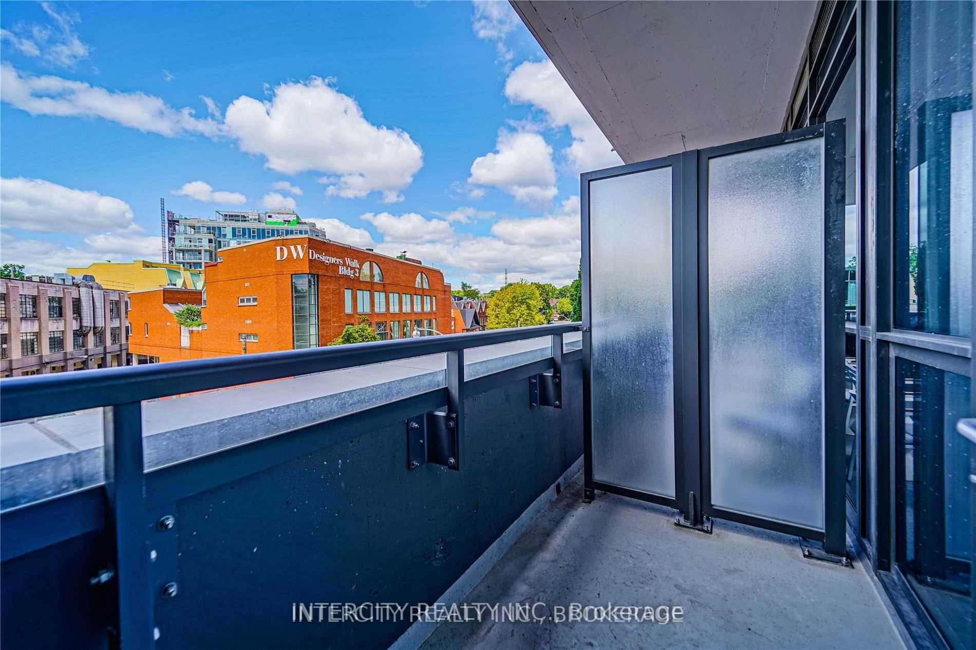 3 Bedrooms Condo at 181 Bedford, Toronto For sale
