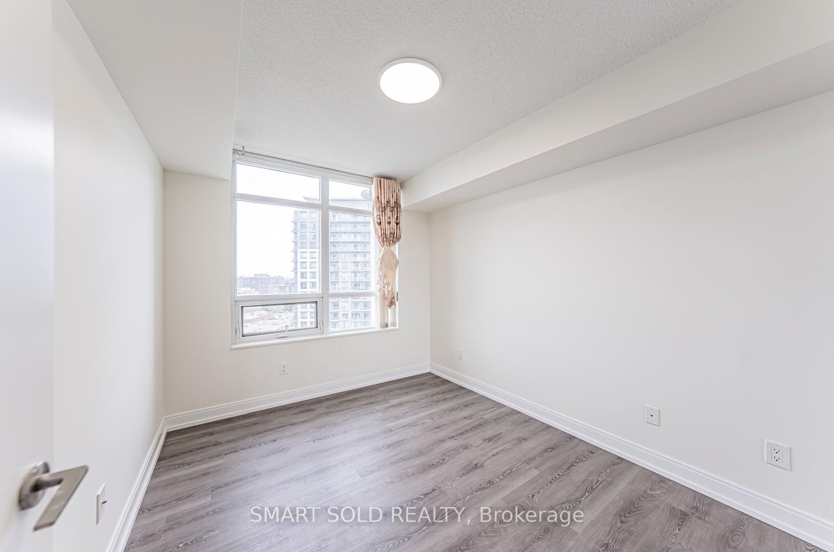3 Bedrooms Condo at 238 Bonis, Toronto For sale