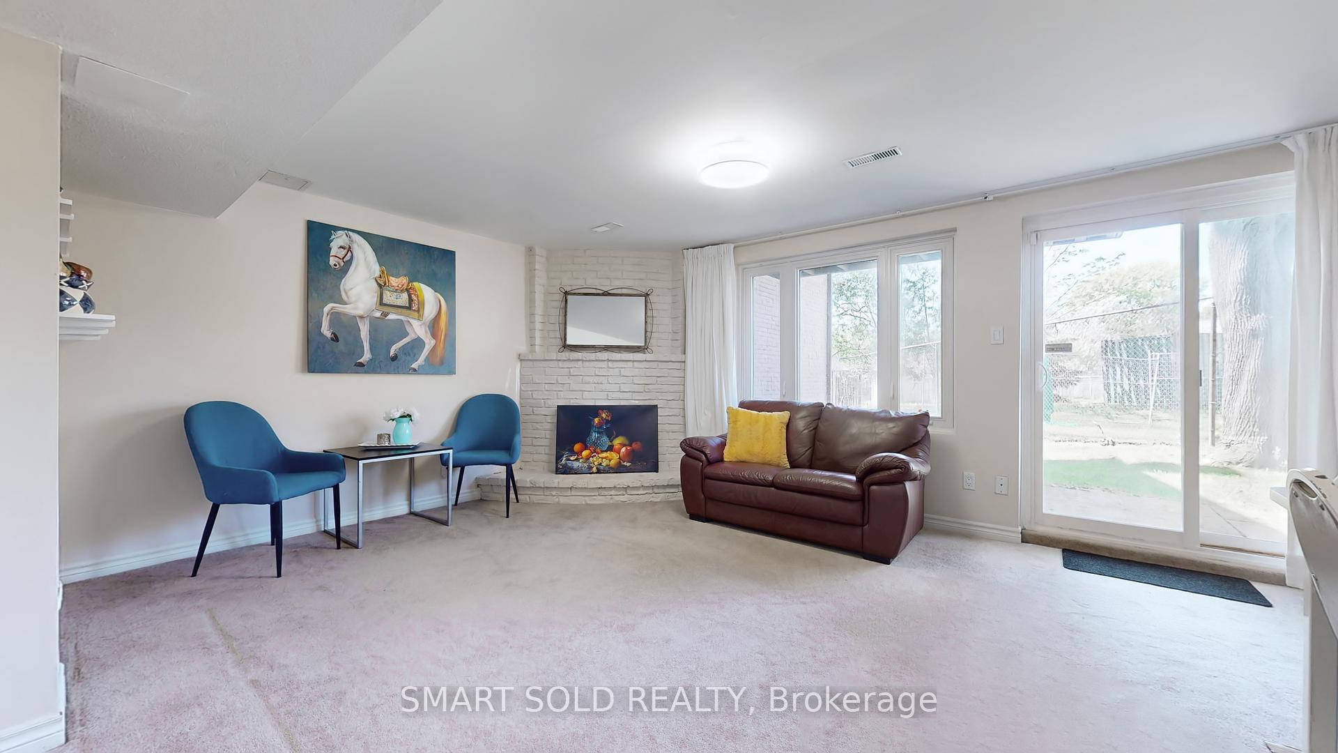 3 Bedrooms Condo at 2606 Midland, Toronto For sale