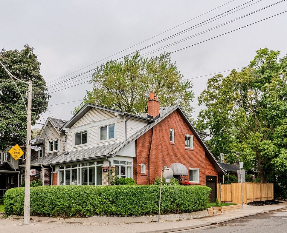 156 Eastwood