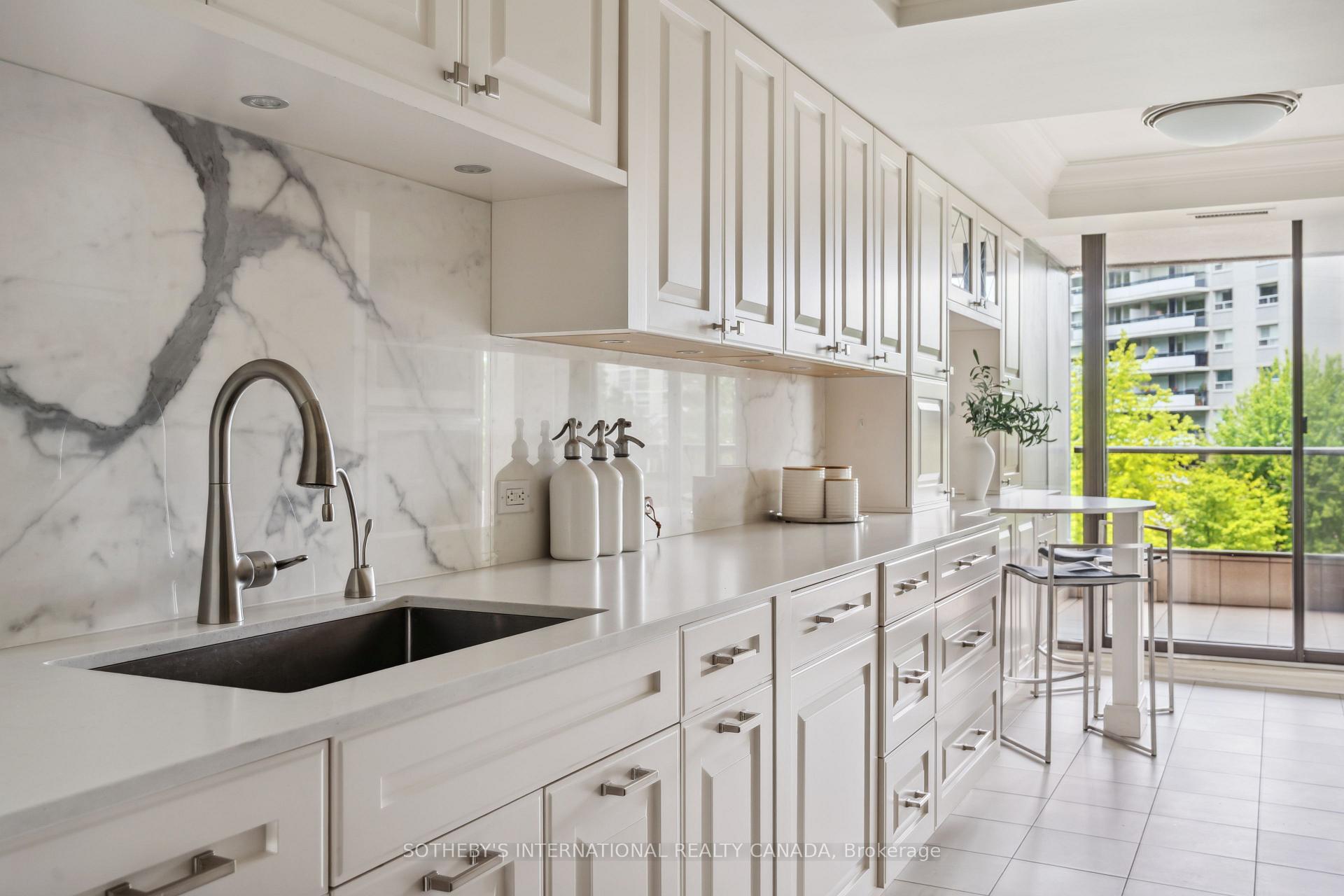 3 Bedrooms Condo at 3900 Yonge, Toronto For sale