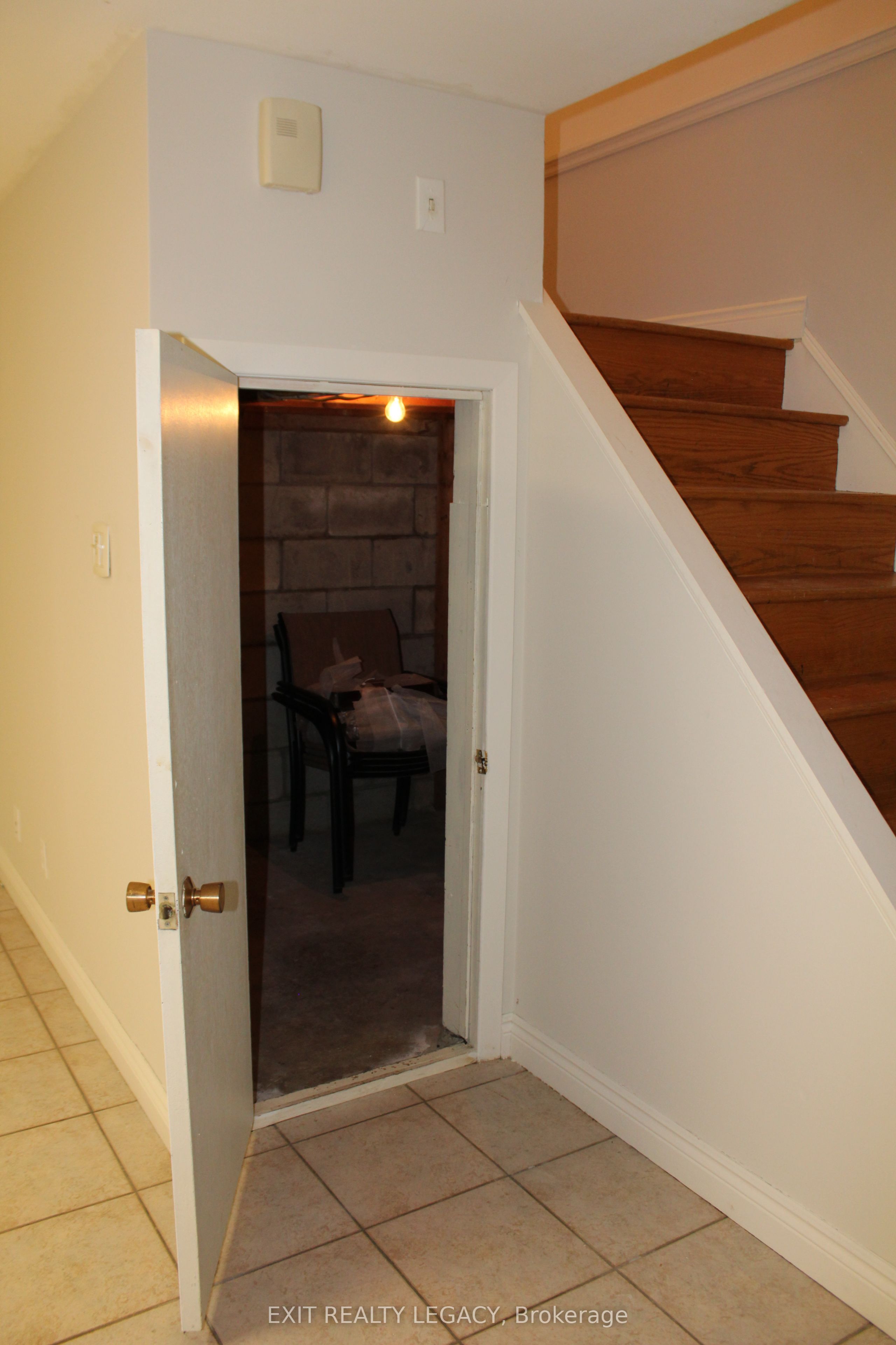 89 Bond Crescent