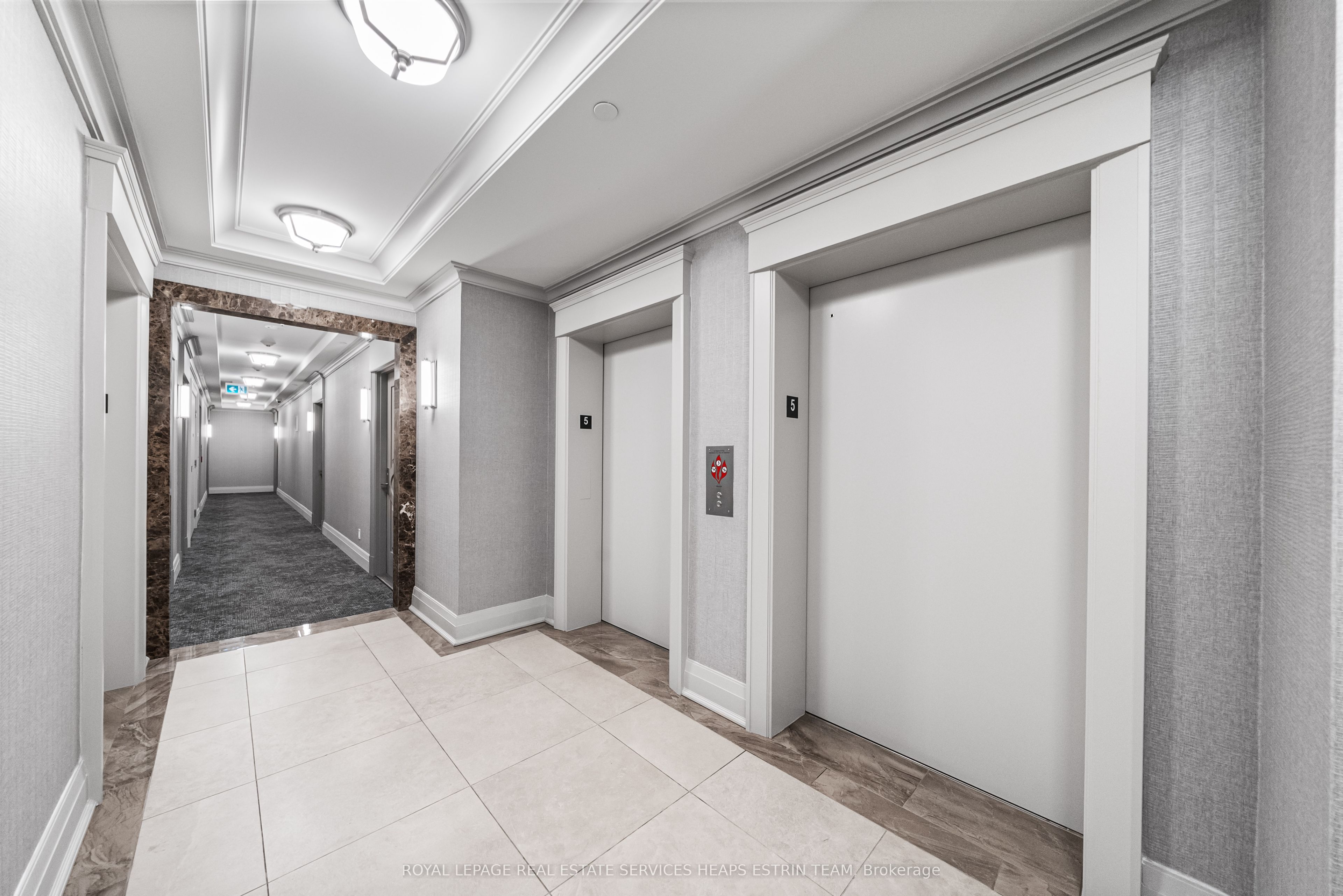9075 Jane Street, #518