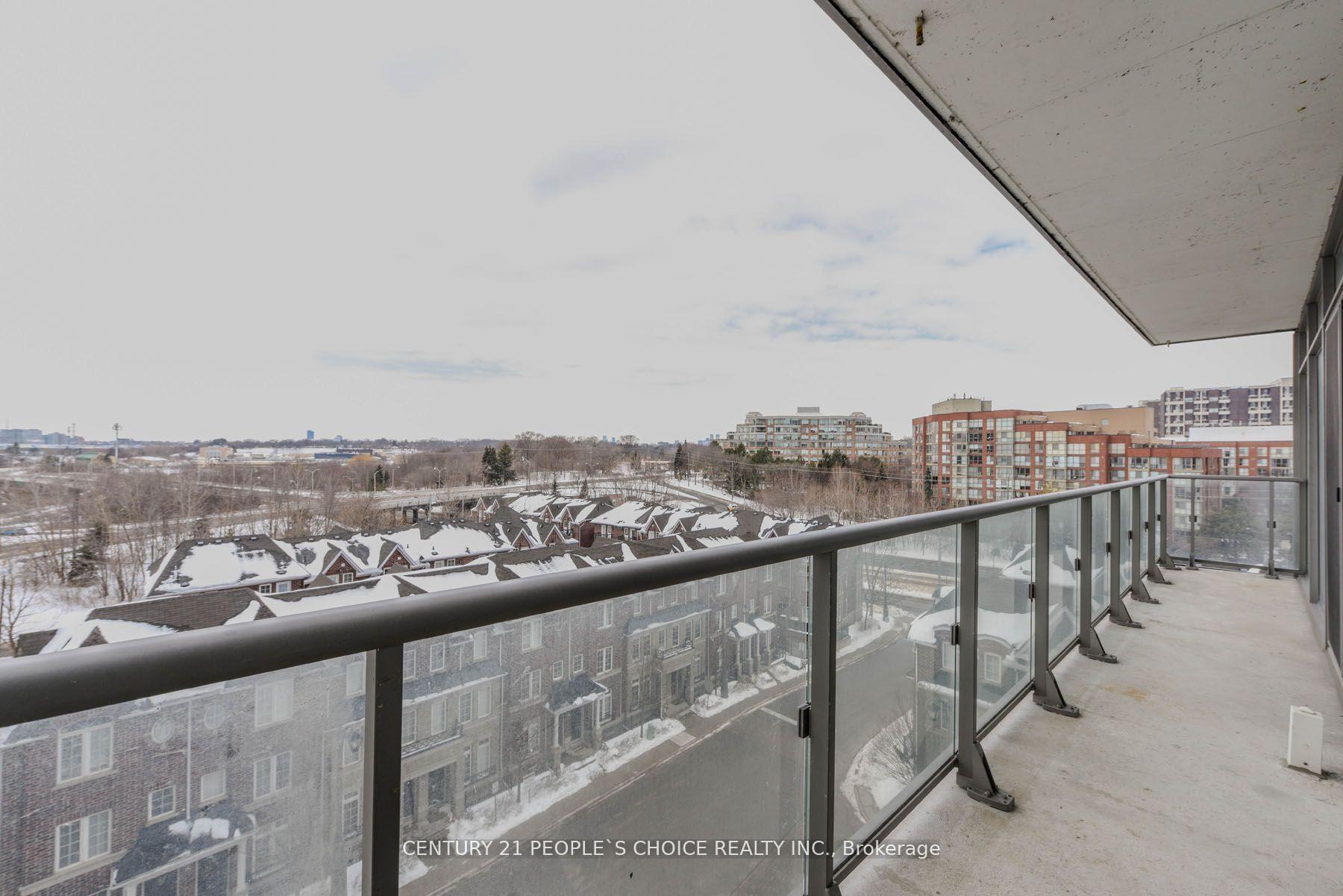 2 Bedrooms Condo at 105 The Queensway, Toronto For sale