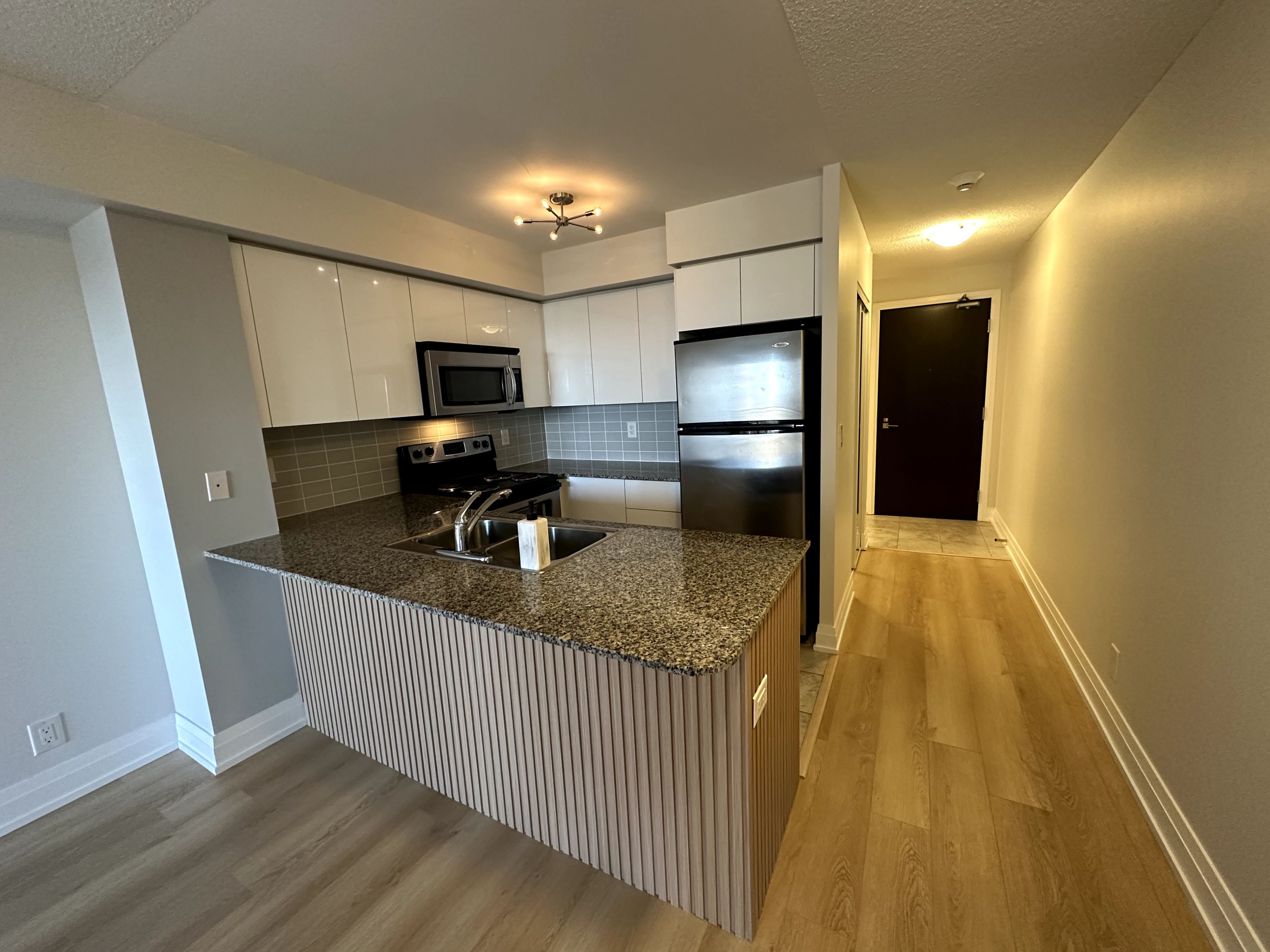 1060 Sheppard Avenue W 719