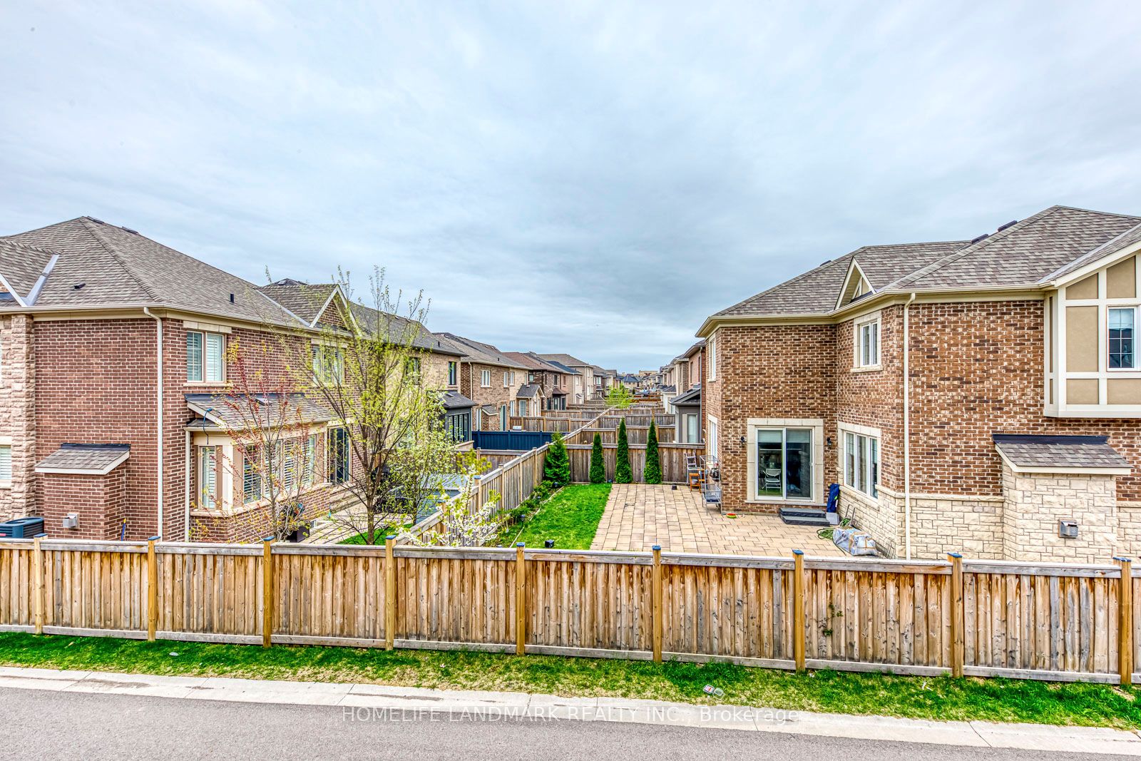 3098 Ernest Appelbe Boulevard