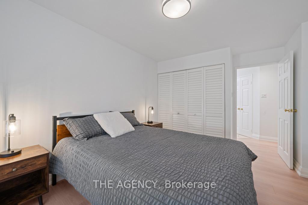 2 Bedrooms Condo at 211 St Patrick, Toronto For sale