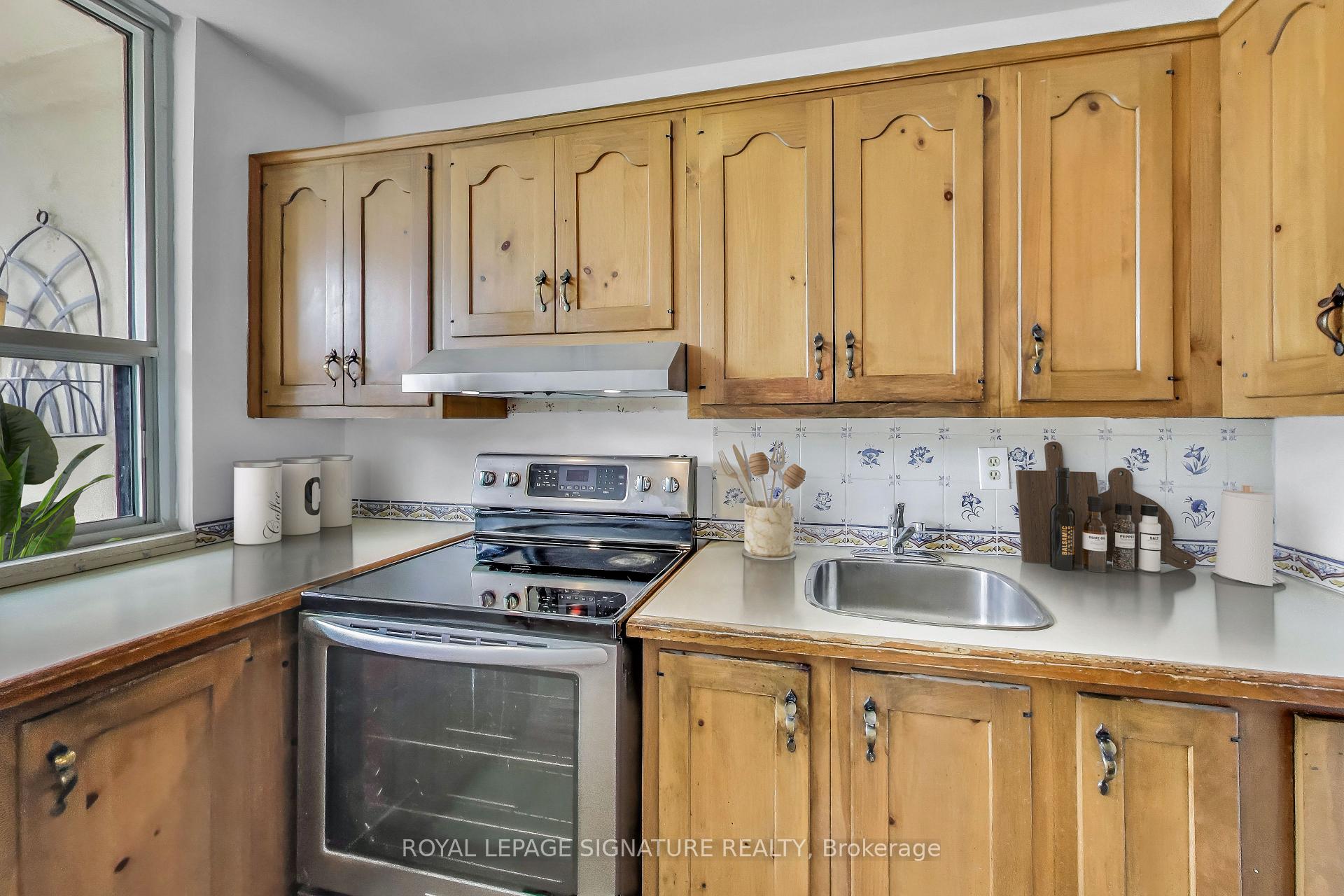 1 Bedroom Condo at 40 Homewood, Toronto For sale