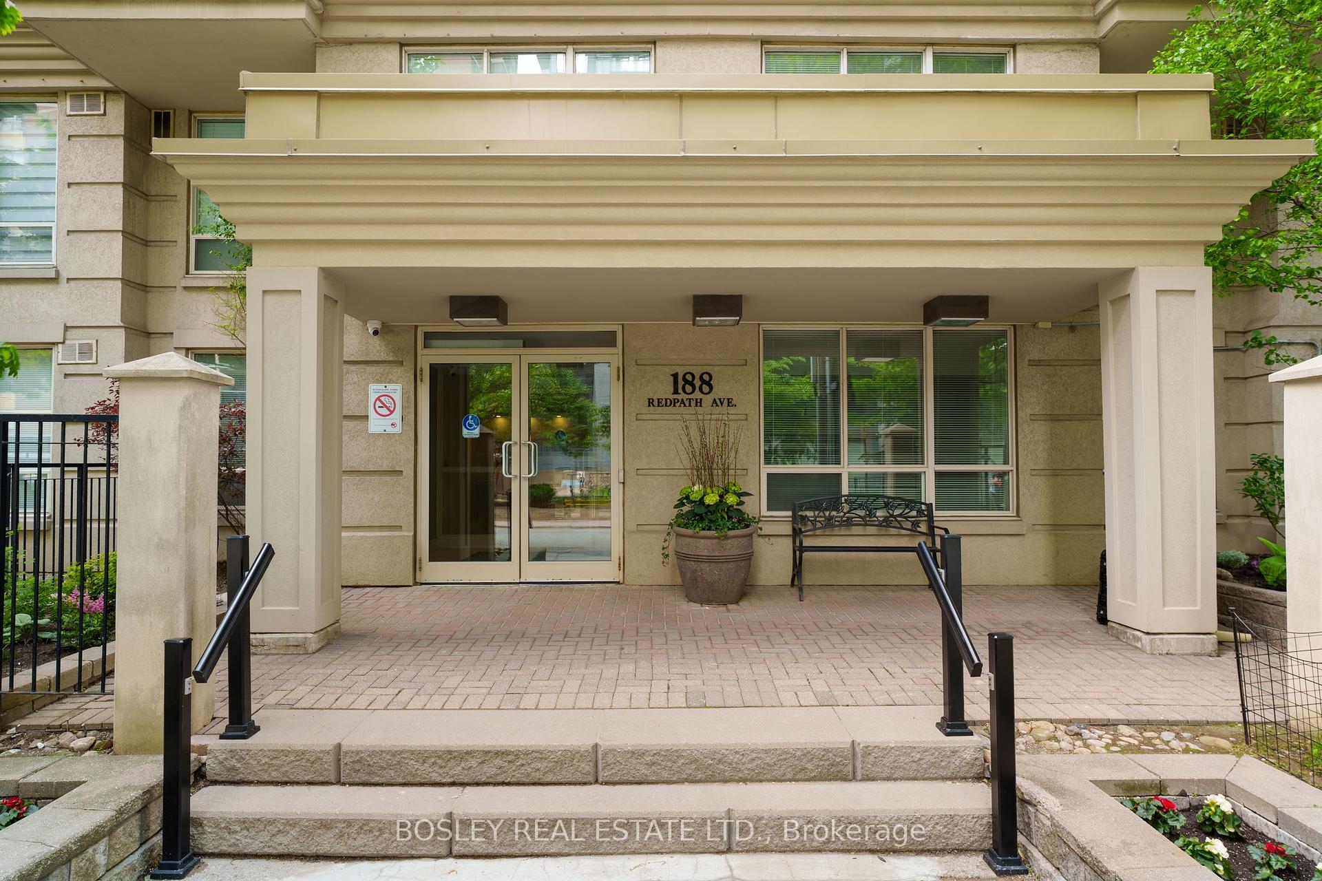 2 Bedrooms Condo at 188 Redpath, Toronto For sale
