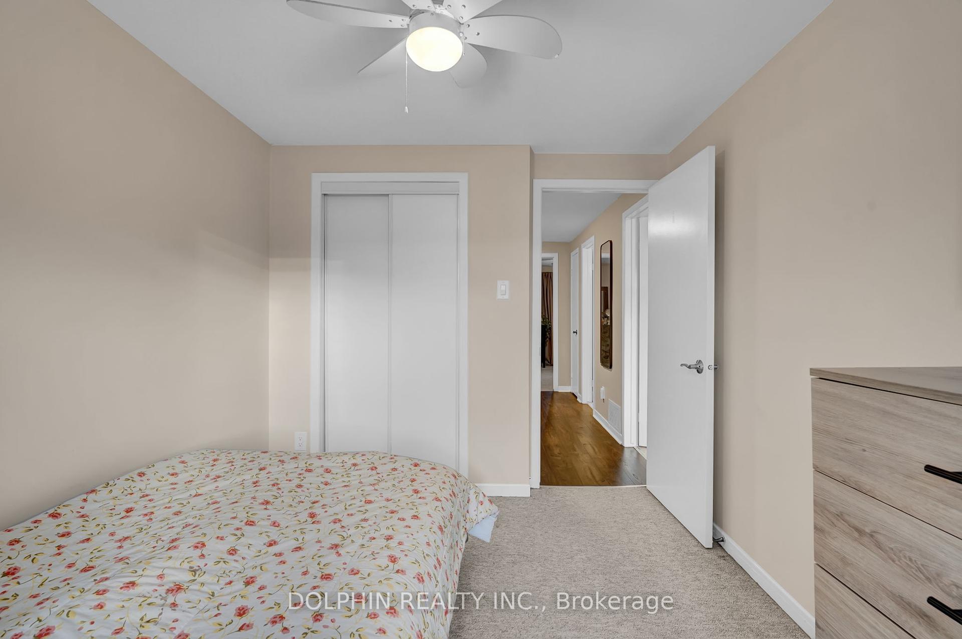3 Bedrooms Condo at 3033 Glencrest, Burlington For sale