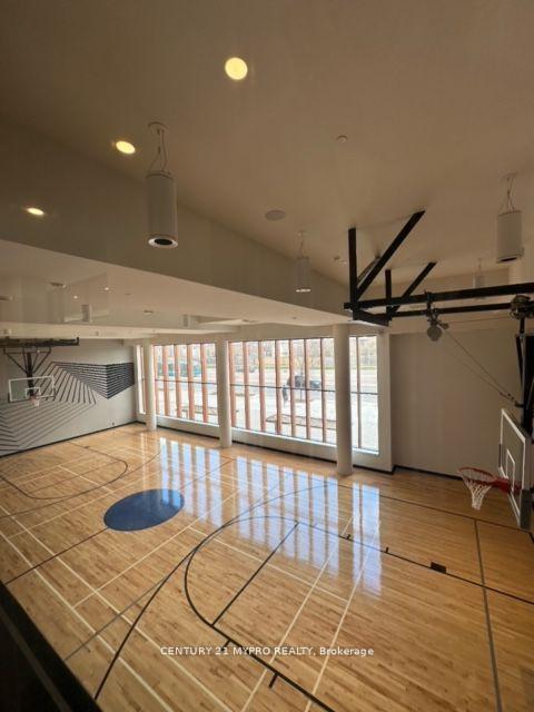 1 Bedroom Condo at 7950 Bathurst,  Vaughan For sale