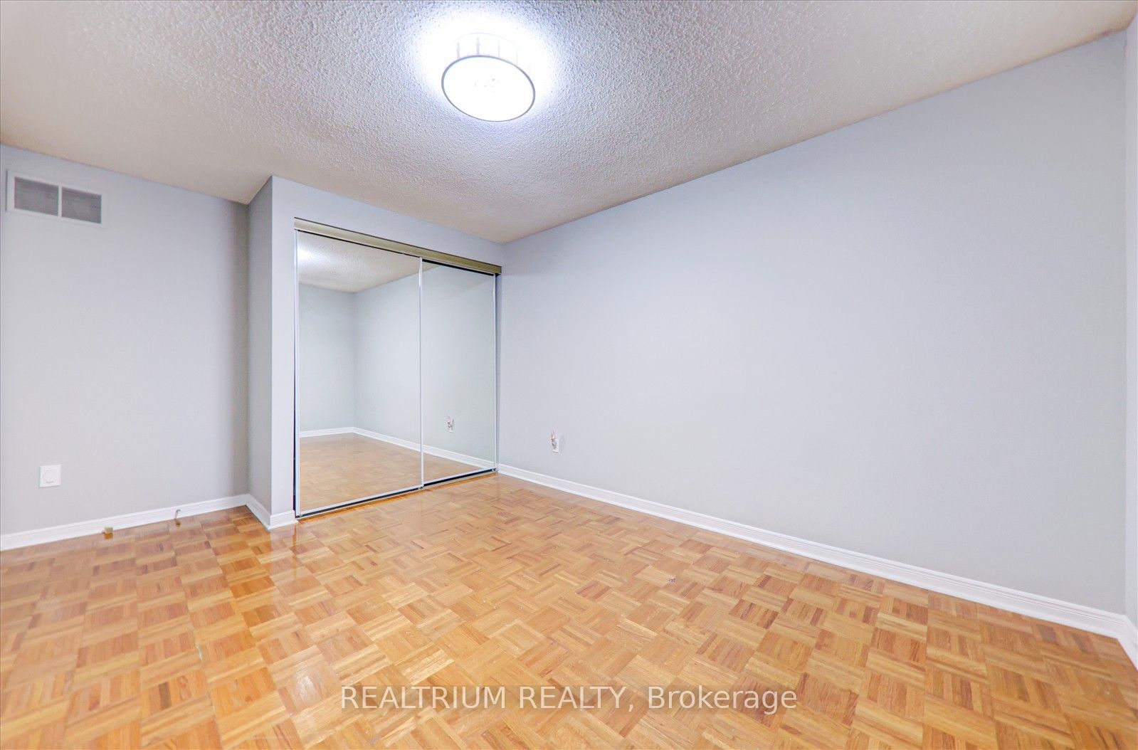4 Radford Drive