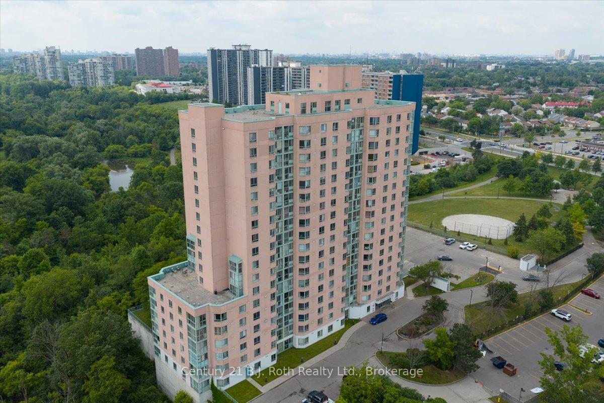 1 Bedroom Condo at 41 MARKBROOK, Toronto For sale