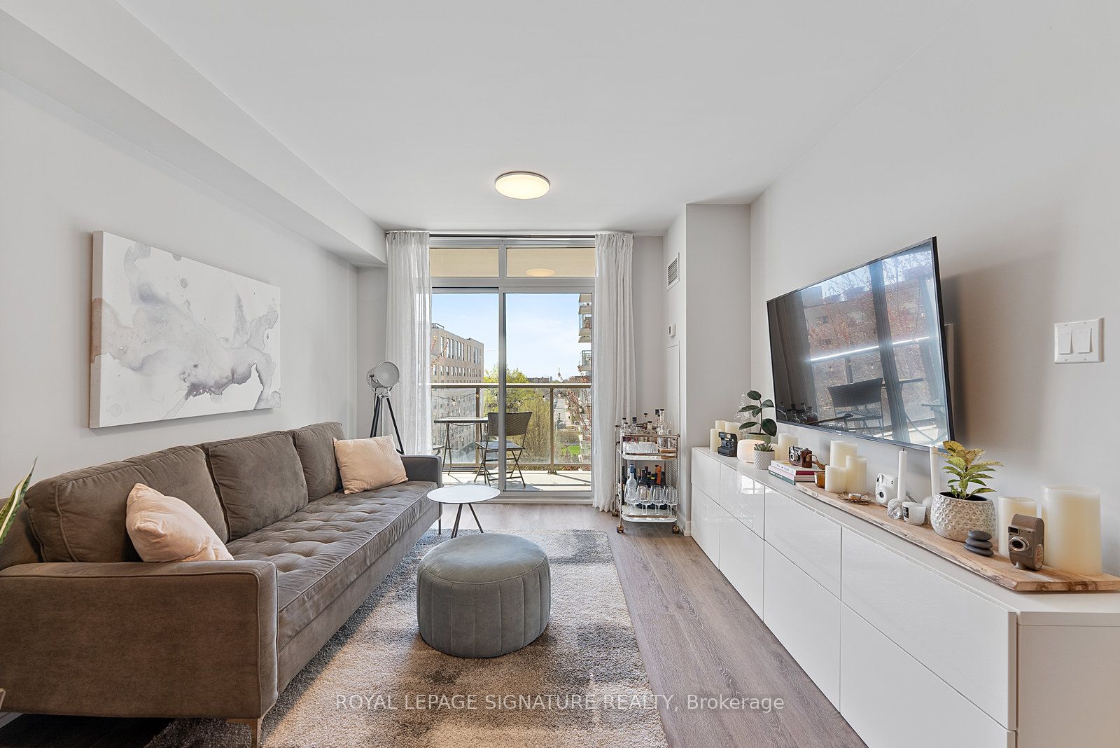816 Lansdowne Avenue, #410