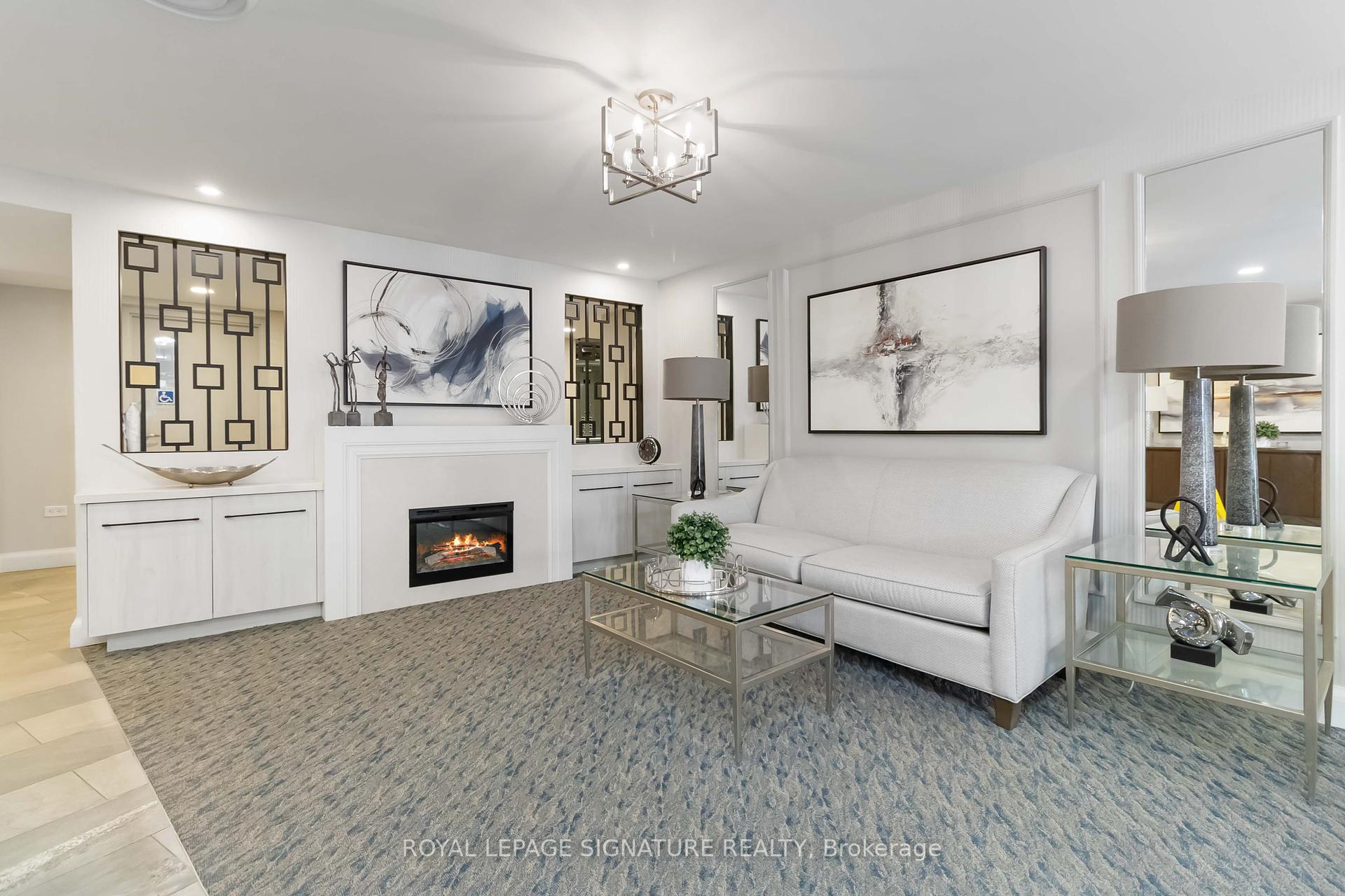 2 Bedrooms Condo at 1230 Marlborough, Oakville For sale
