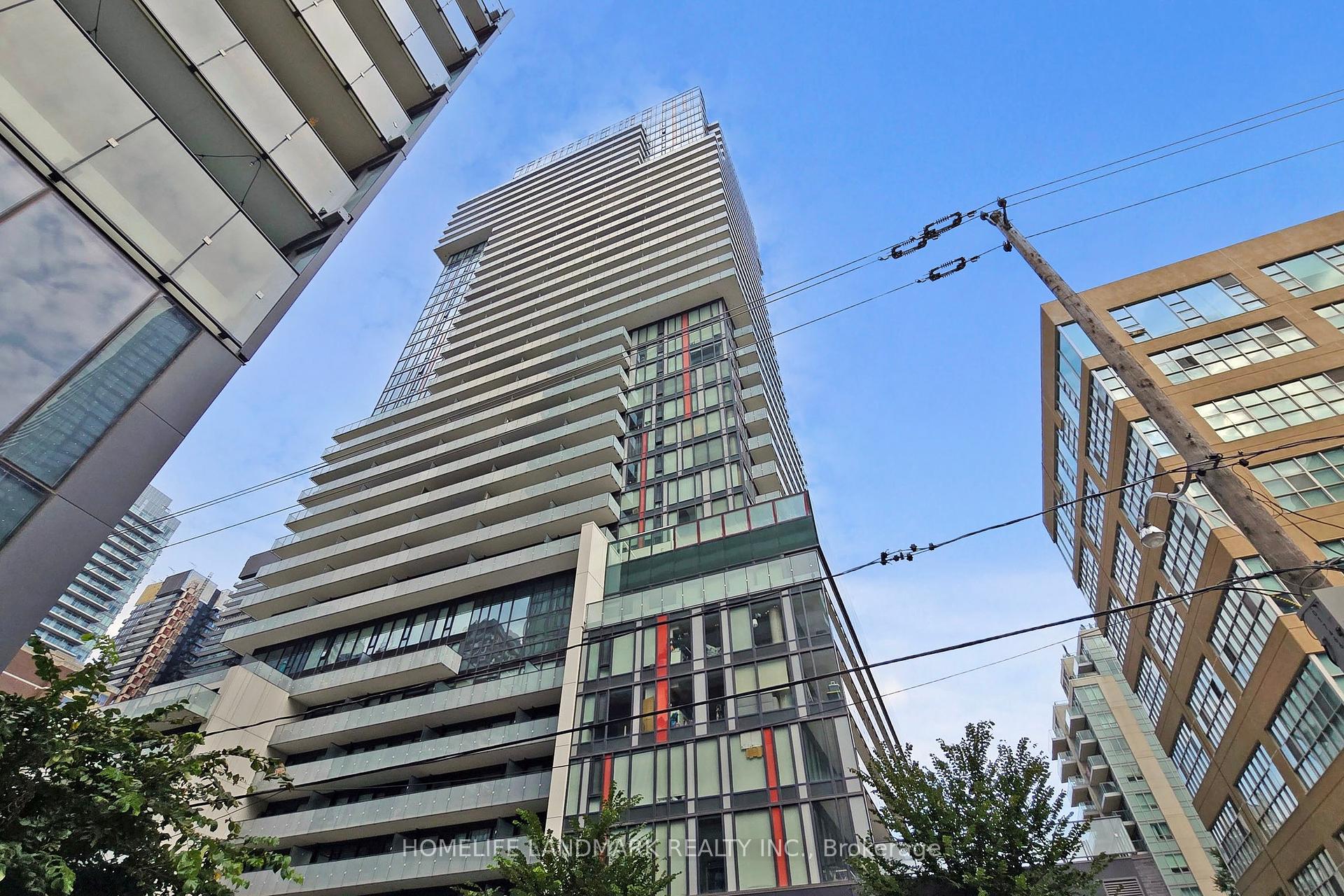 2 Bedrooms Condo at 185 Roehampton, Toronto For sale