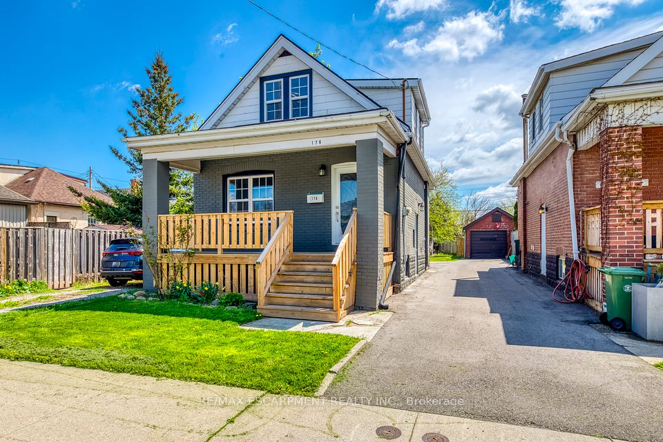 176 Garside Avenue, Hamilton, ON L8H 4W8