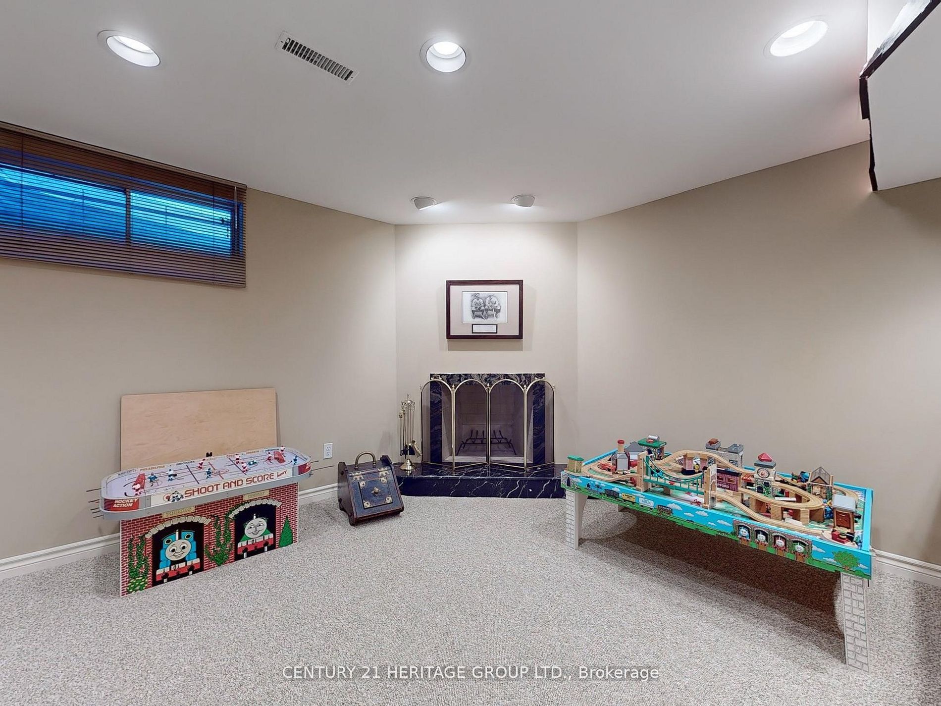 35 Forest Park Crescent