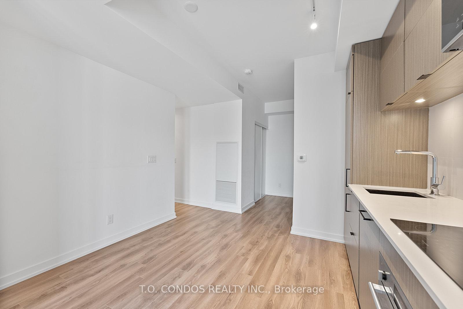 1 Bedroom Condo at 20 Edward,  Toronto For sale