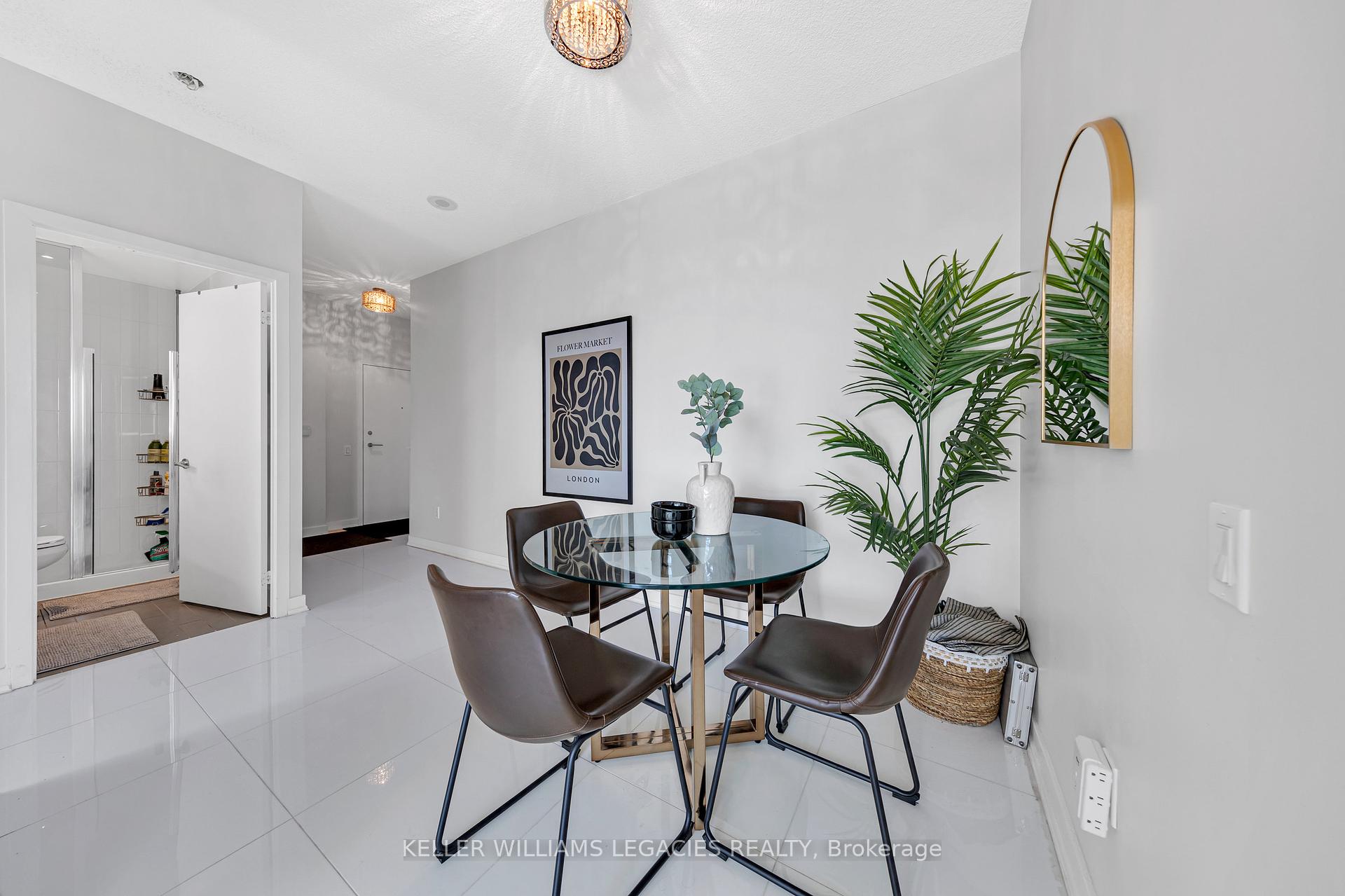 3 Bedrooms Condo at 29 Singer, Toronto For sale