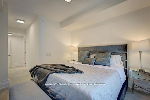 3 Southvale Drive, #301