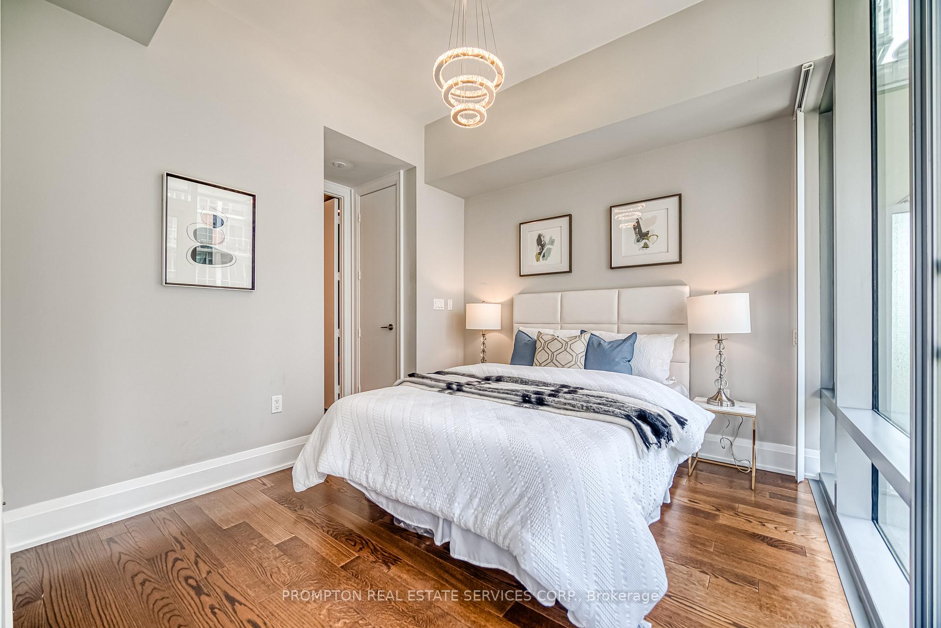 2 Bedrooms Condo at 39 Queens, Toronto For sale