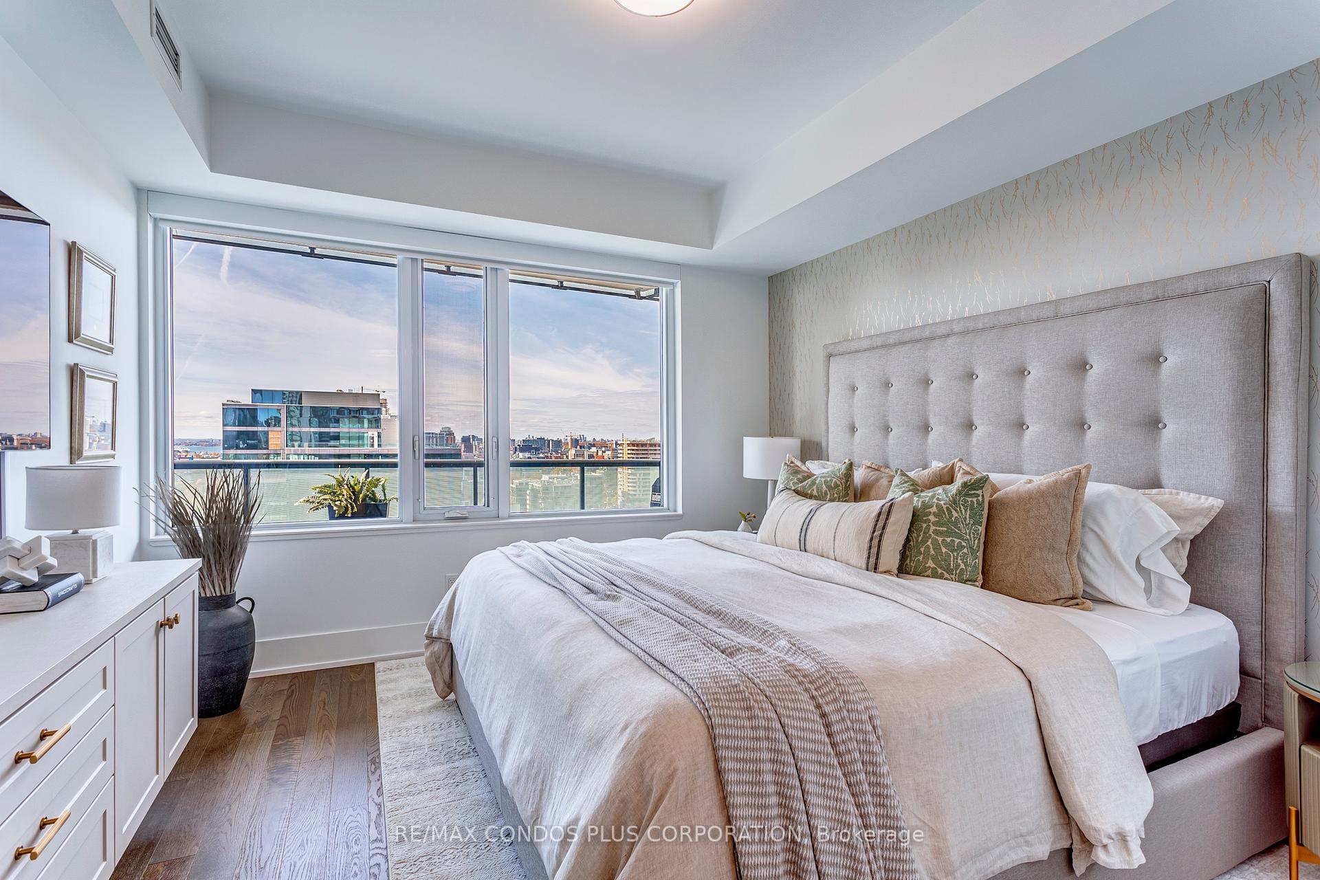 2 Bedrooms Condo at 480 Front, Toronto For sale
