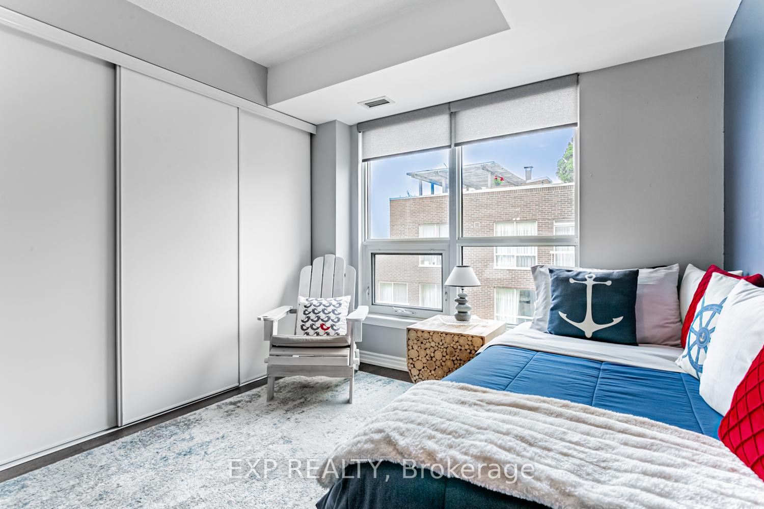 2 Bedrooms Condo at 872 Sheppard, Toronto For sale