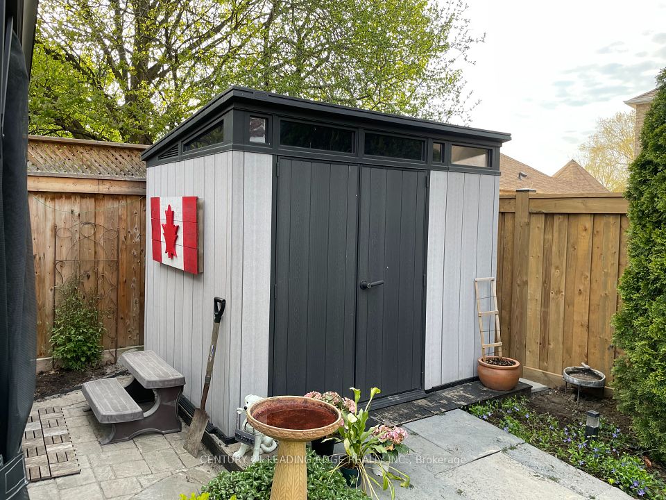 https://trreb-image.ampre.ca/VIVNq7Rqyc4uKRVheyFTHIVw1a24vJ_gNjaSI2o_O-s/rs:fit:960:960/wm:.5:so:0:50:.4/wmsh:10/wmt:PHNwYW4gZm9yZWdyb3VuZD0nd2hpdGUnIGZvbnQ9JzY4Jz5DRU5UVVJZIDIxIExFQURJTkcgRURHRSBSRUFMVFkgSU5DLiwgQnJva2VyYWdlPC9zcGFuPg/L3RycmViL2xpc3RpbmdzLzQwLzY5Lzg3LzI3L3AvNDc1MTFkYTAtMjYwOS00ZDkwLWI2MzItOGM4MzUzYmM3OWQ5LmpwZw.jpg