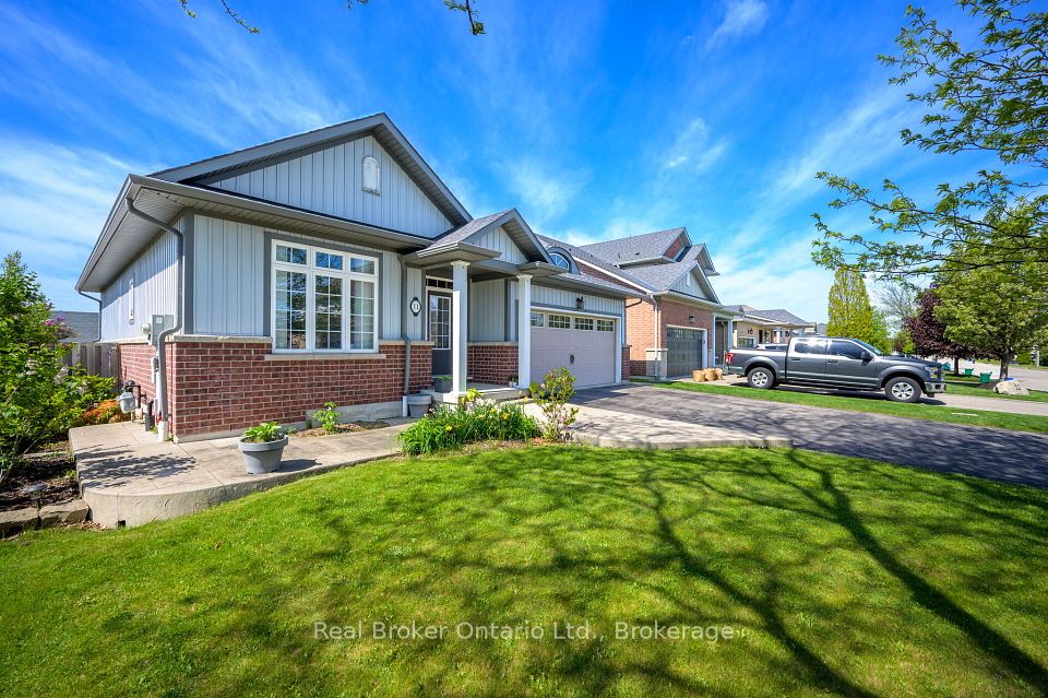 11 Sidare Court, Grimsby, ON L3M 4E8