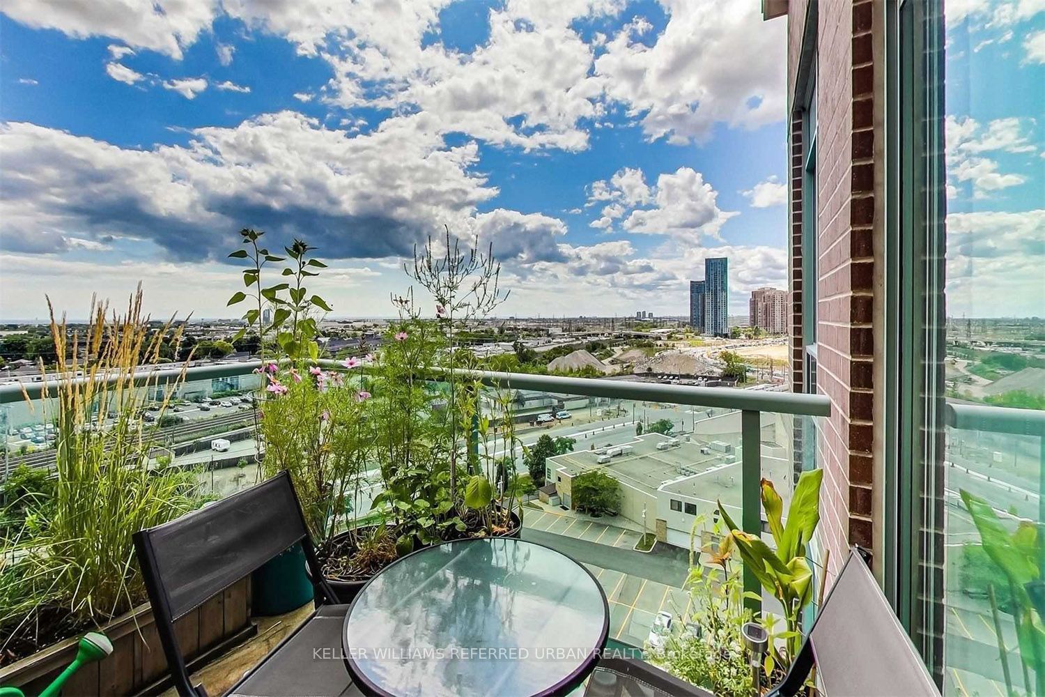 9 Michael Power Place, #1208