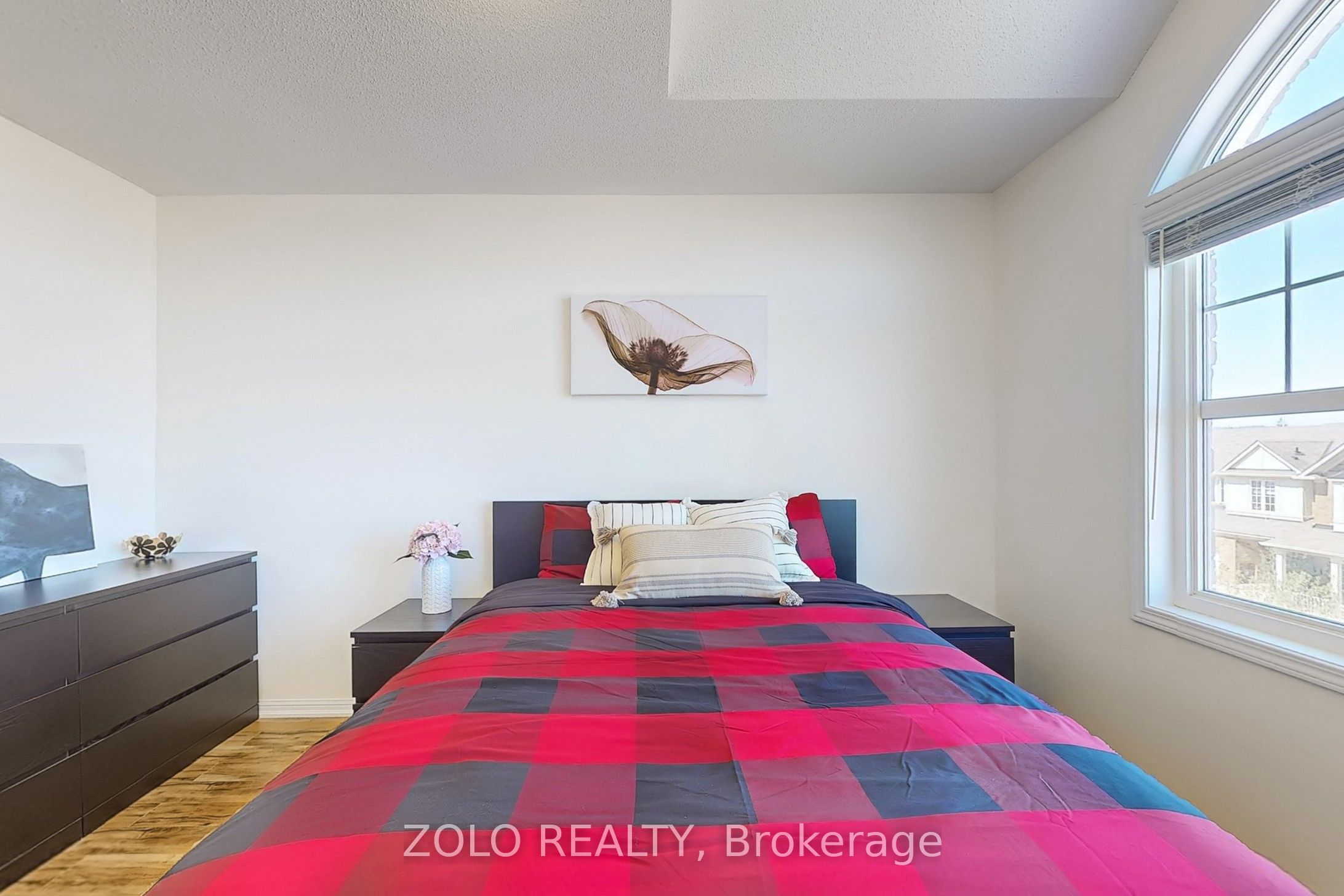 201 Woodley Crescent