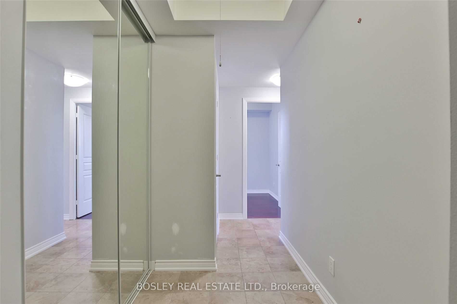 438 Richmond Street W, #410