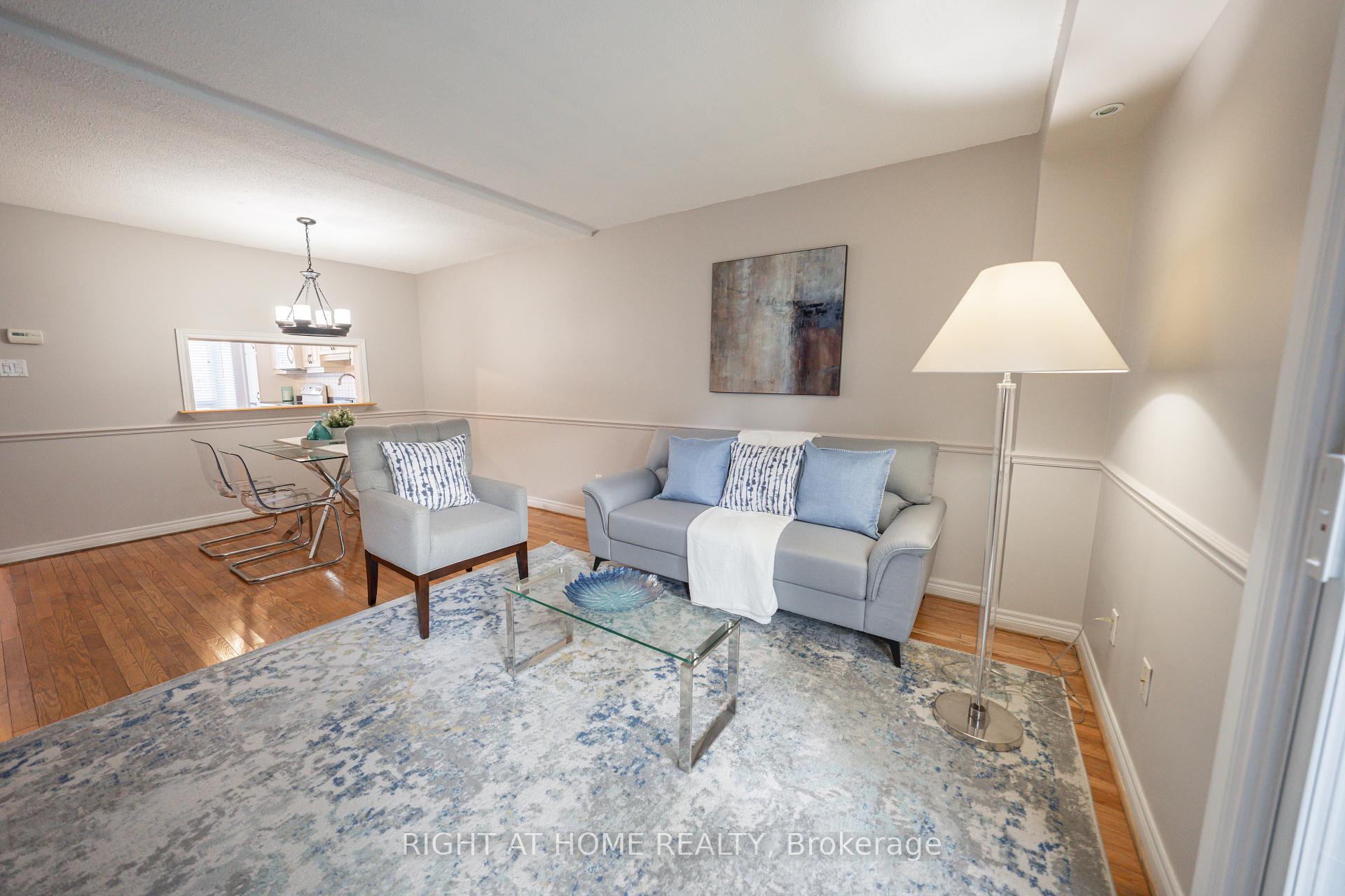 3 Bedrooms Condo at 43 Wild Ginger, Toronto For sale
