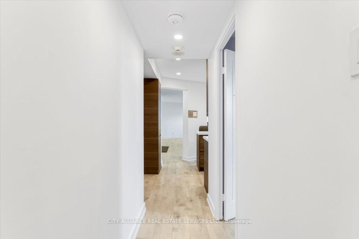 2 Bedrooms Condo at 284 Mill, Toronto For sale