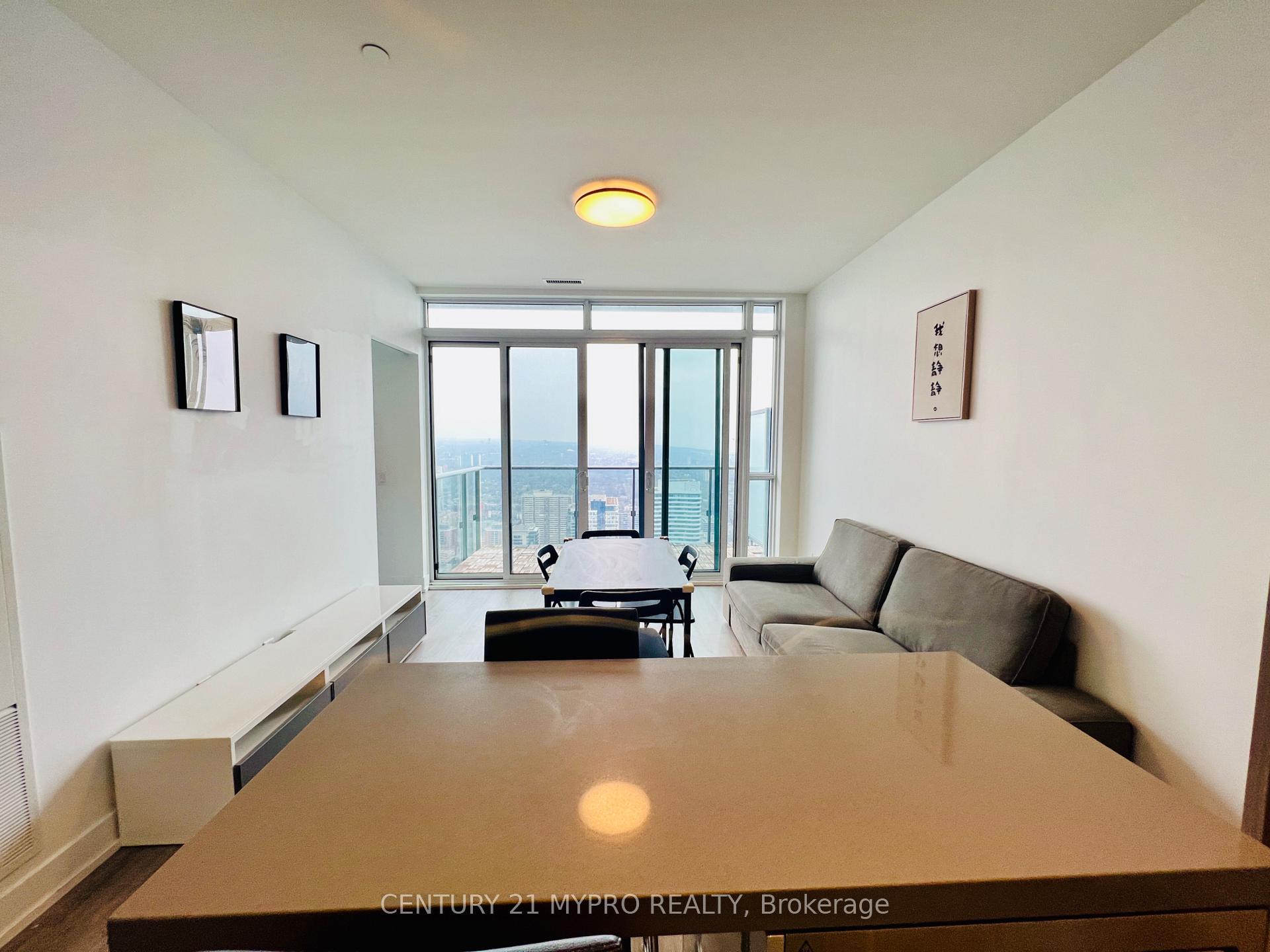 2 Bedrooms Condo at 7 Grenville, Toronto For sale