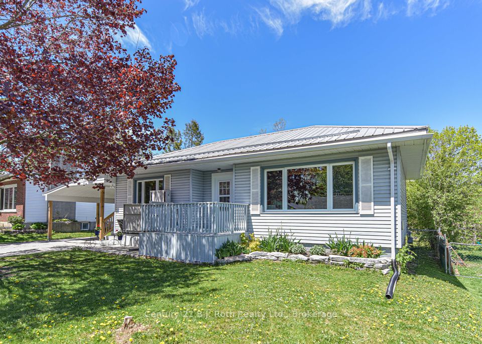 96 Simcoe
