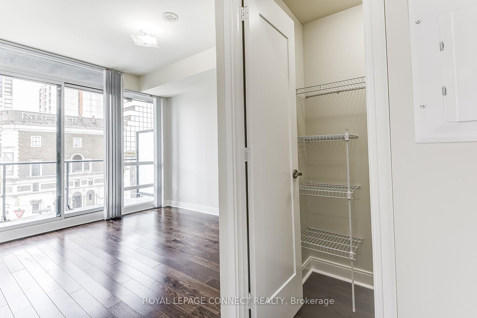 2 Bedrooms Condo at 825 Church, Toronto For sale