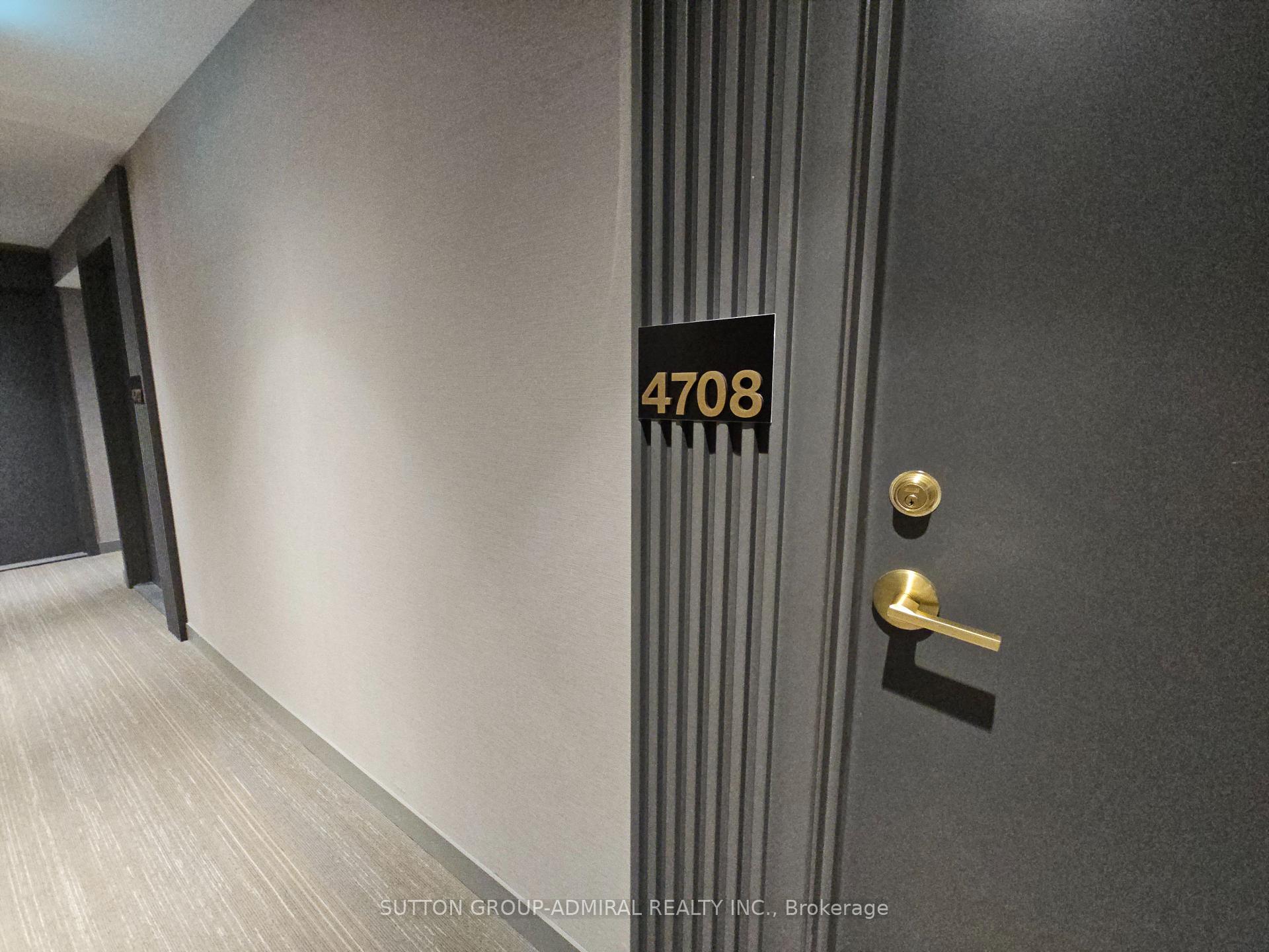 3 Bedrooms Condo at 950 Portage, Vaughan For sale