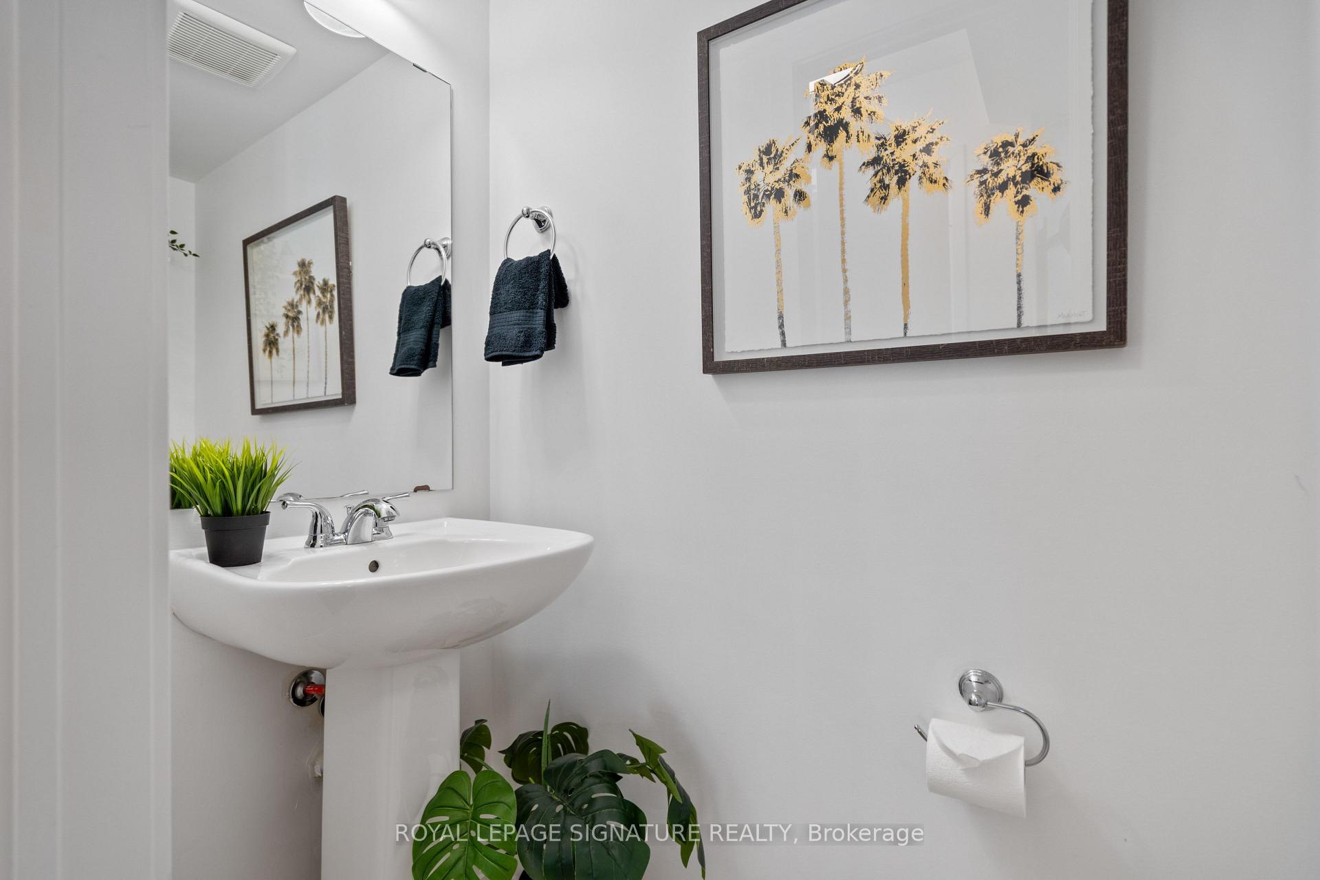 2 Bedrooms Condo at 60 Parrotta, Toronto For sale