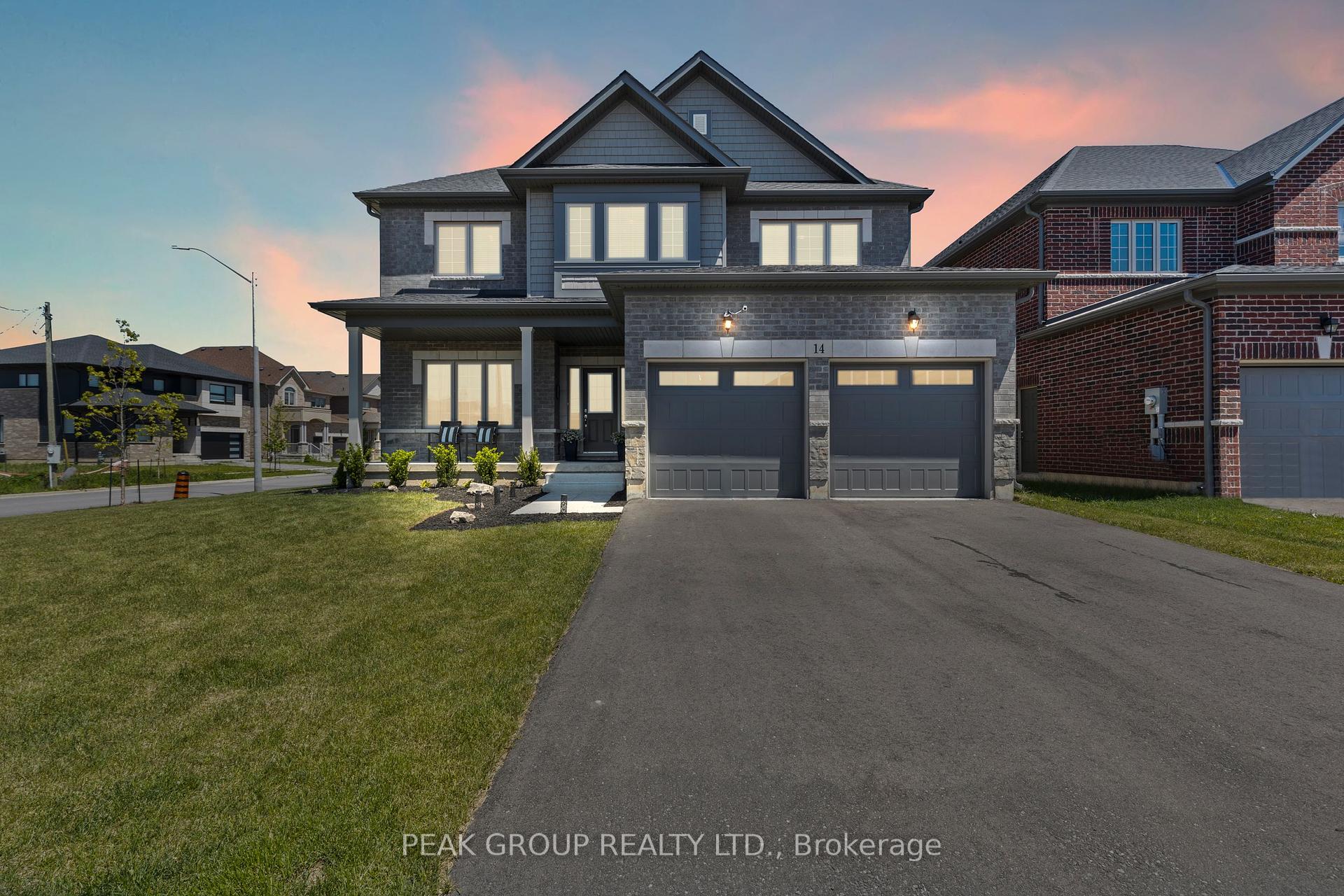14 Venture Way, Thorold, ON L2V 0G9