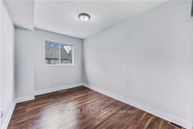 3 Bedrooms Condo at 1292 Sherwood Mills,  Mississauga For sale