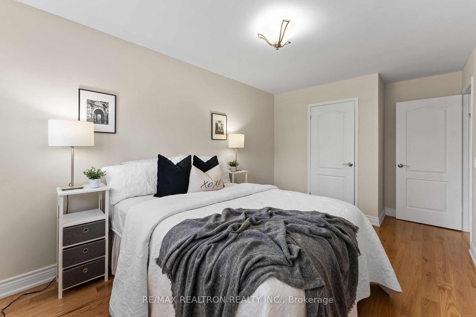 4 Bedrooms Condo at 316 Torresdale, Toronto For sale
