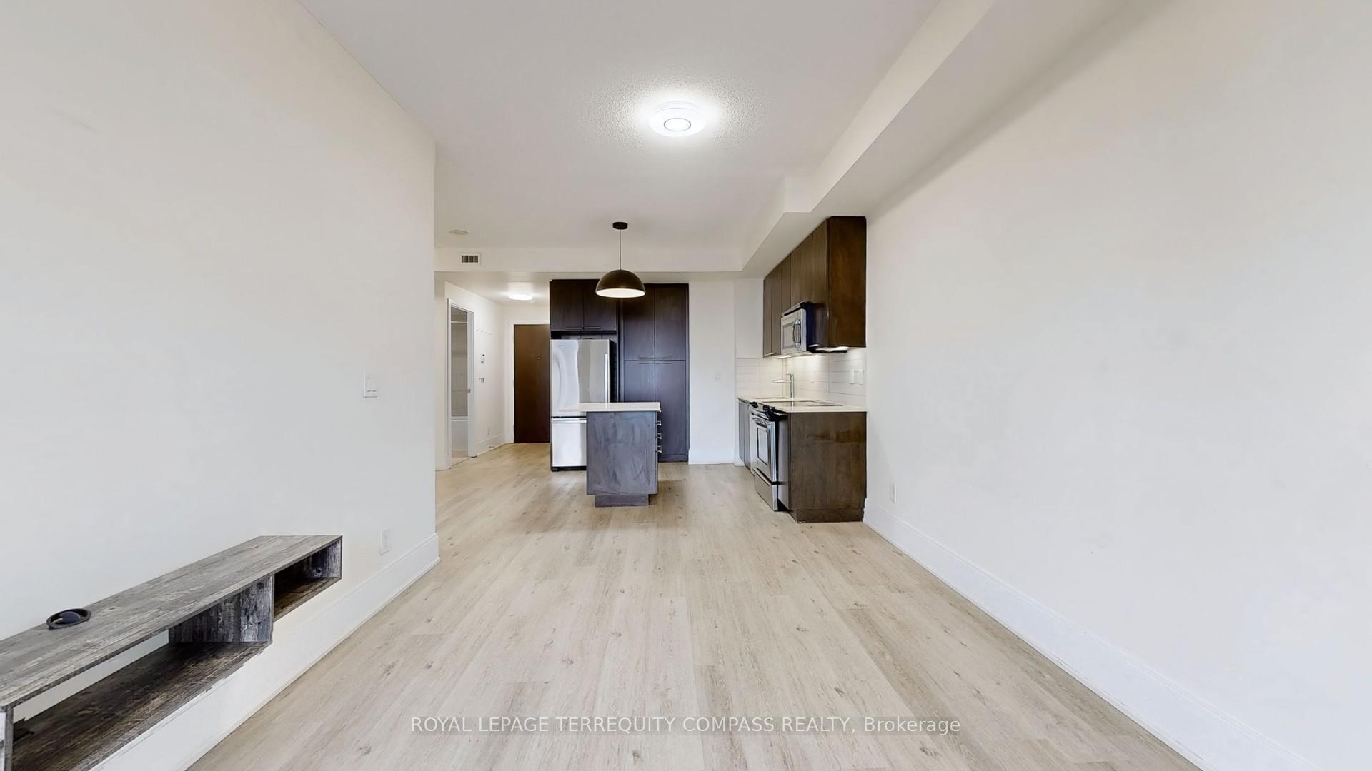 2 Bedrooms Condo at 70 Roehampton,  Toronto For sale